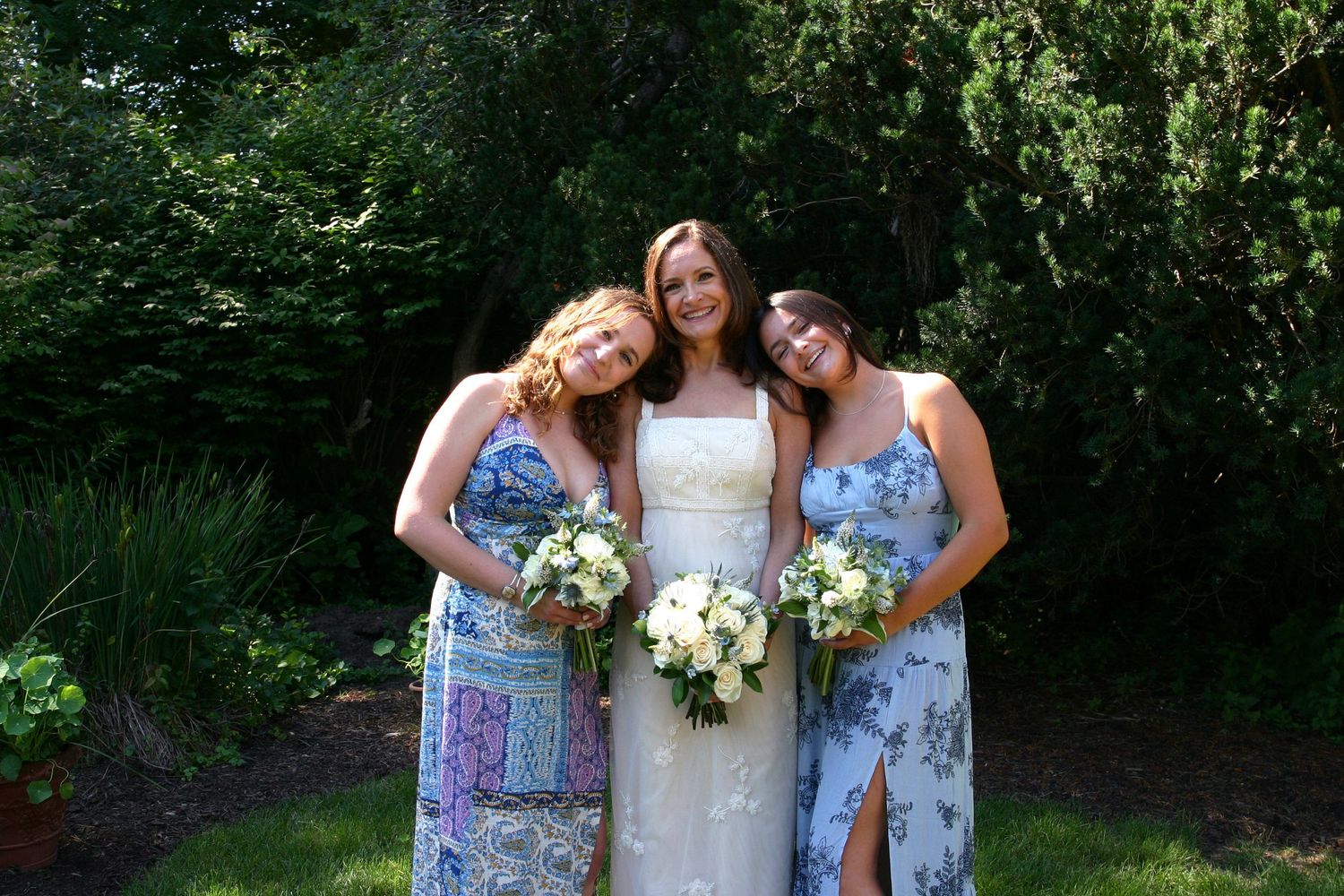 Jackie poses with her daughter before her wedding.