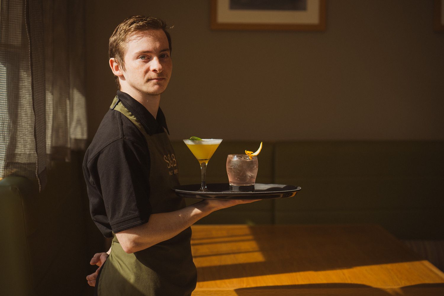 Martyn T. Cain is a professional lifestyle and brand photographer based in Ayrshire, Scotland: Waiter