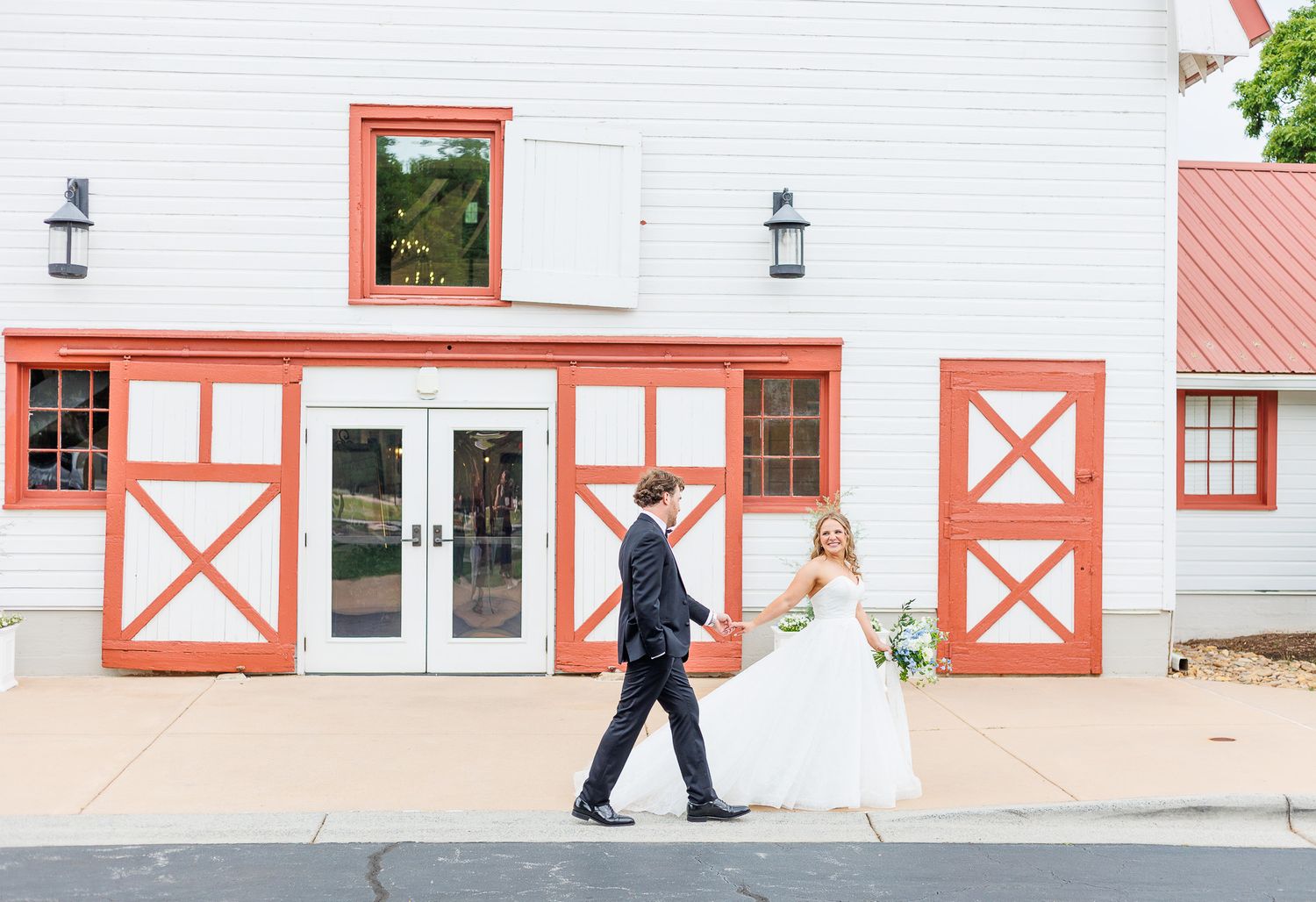Wedding Photography. Bright and crisp, true to color.