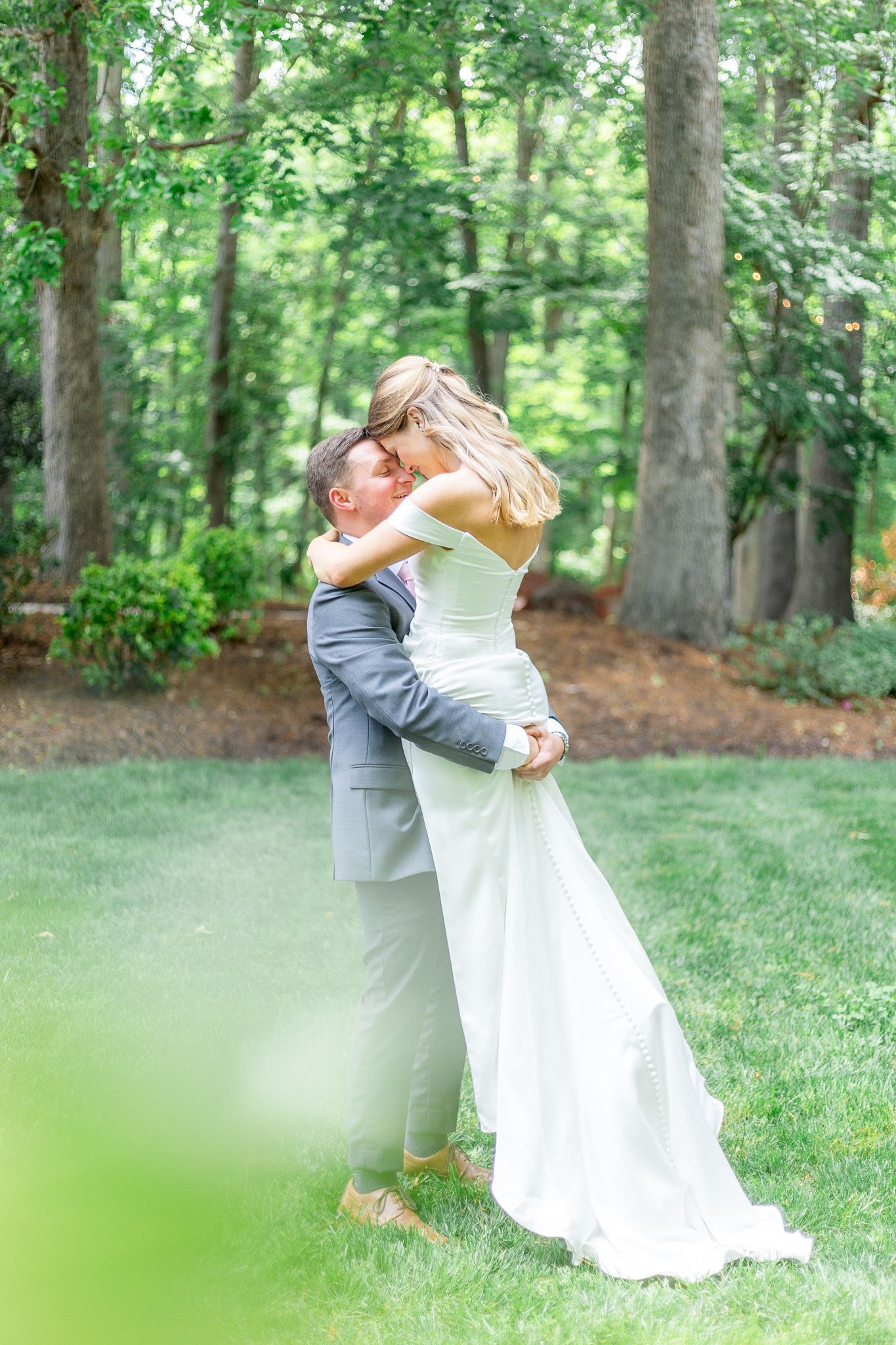 Wedding Photography. Bright and crisp, true to color. Soft and muted.
