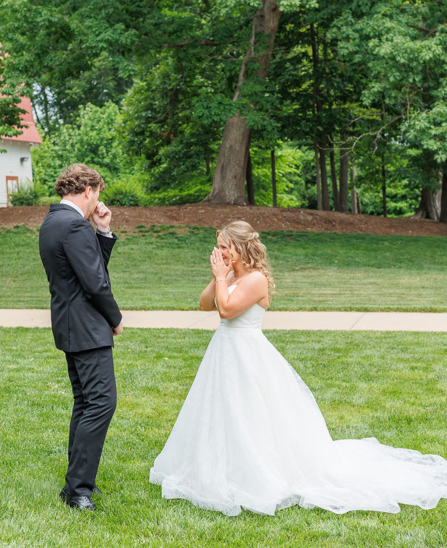 Wedding Photography. Bright and crisp, true to color.