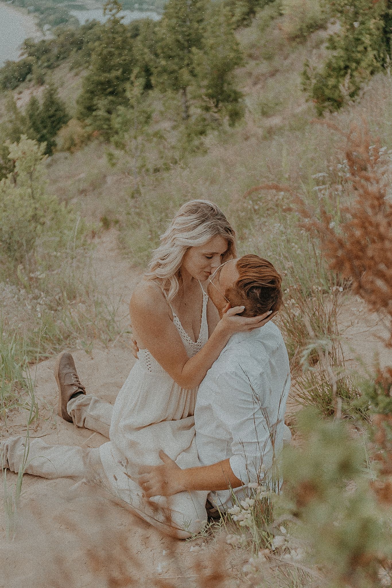 Empire Bluff Trail Engagement Session / Adeva Rae Photography / Ohio Wedding Photographer