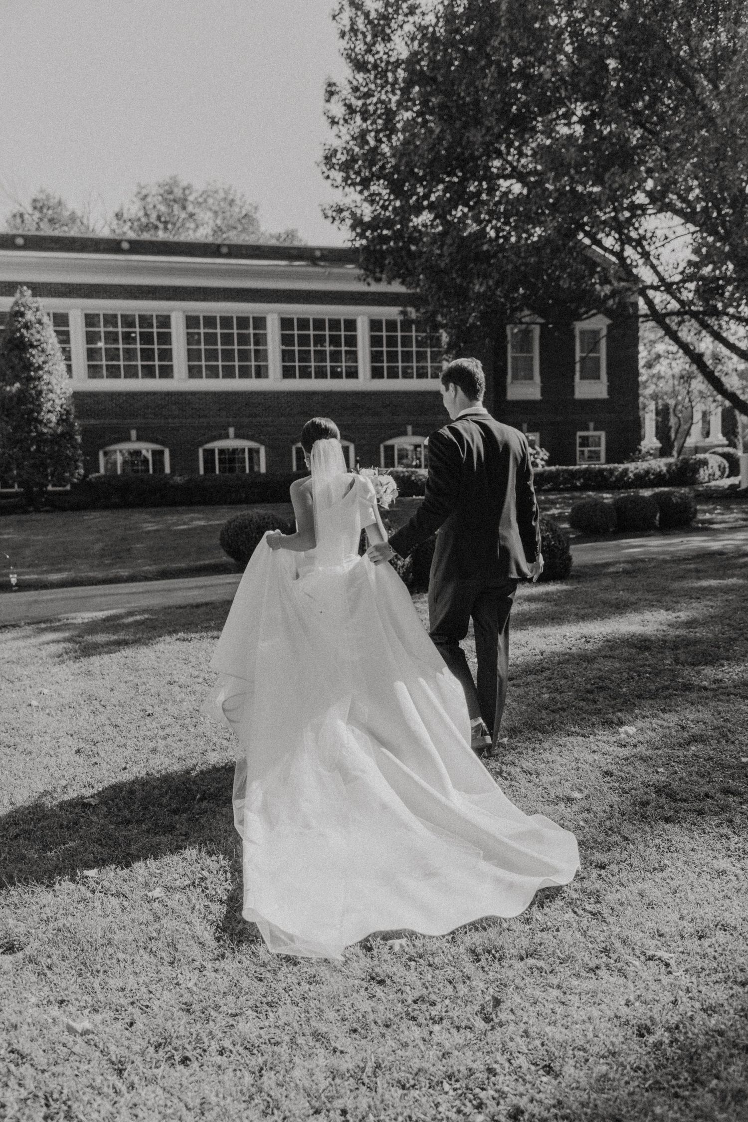 The Louisville Boat Club Wedding, Louisville, Kentucky - Adeva Rae Photography