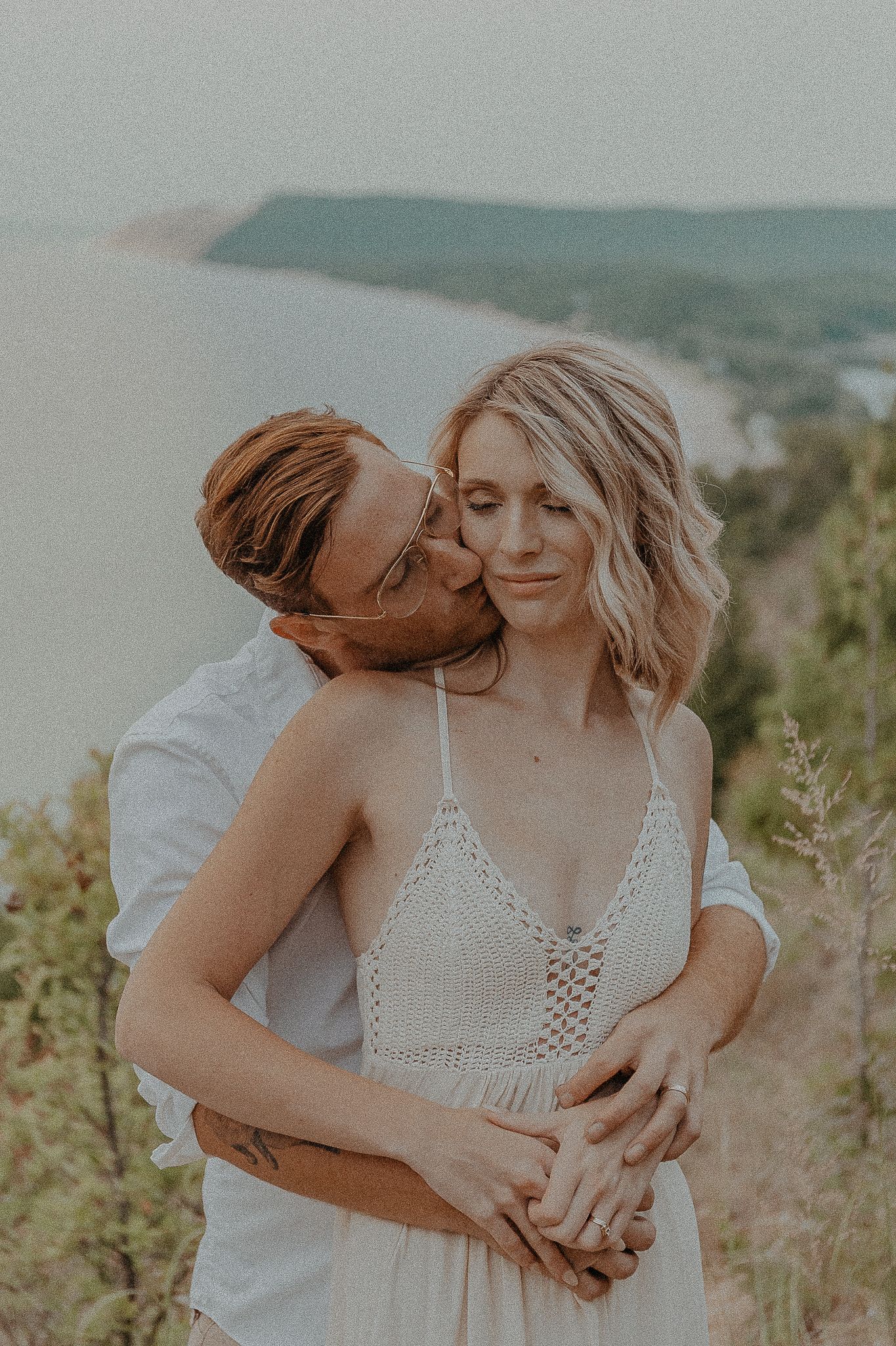 Empire Bluff Trail Engagement Session / Adeva Rae Photography / Ohio Wedding Photographer