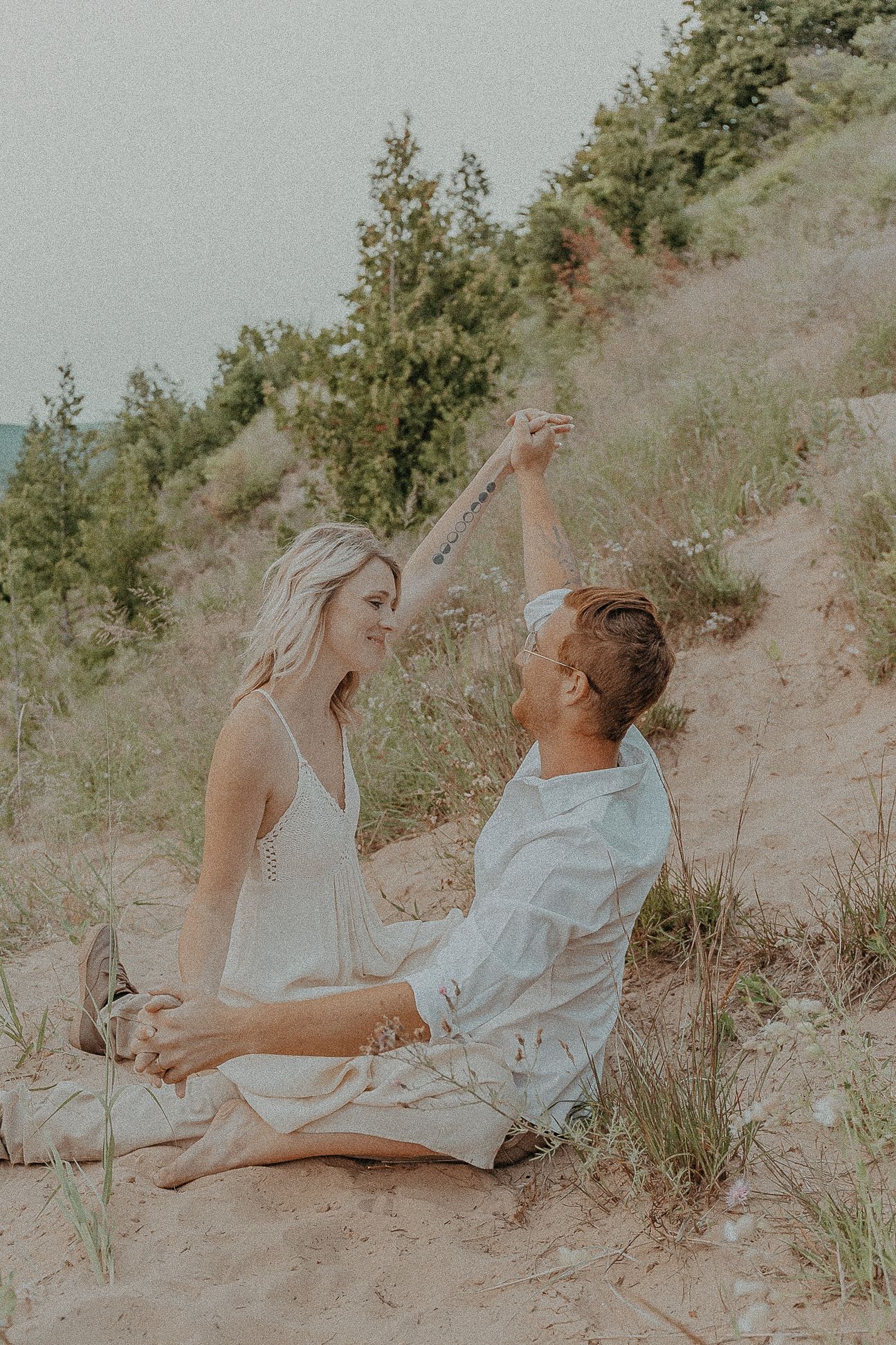 Empire Bluff Trail Engagement Session / Adeva Rae Photography / Ohio Wedding Photographer