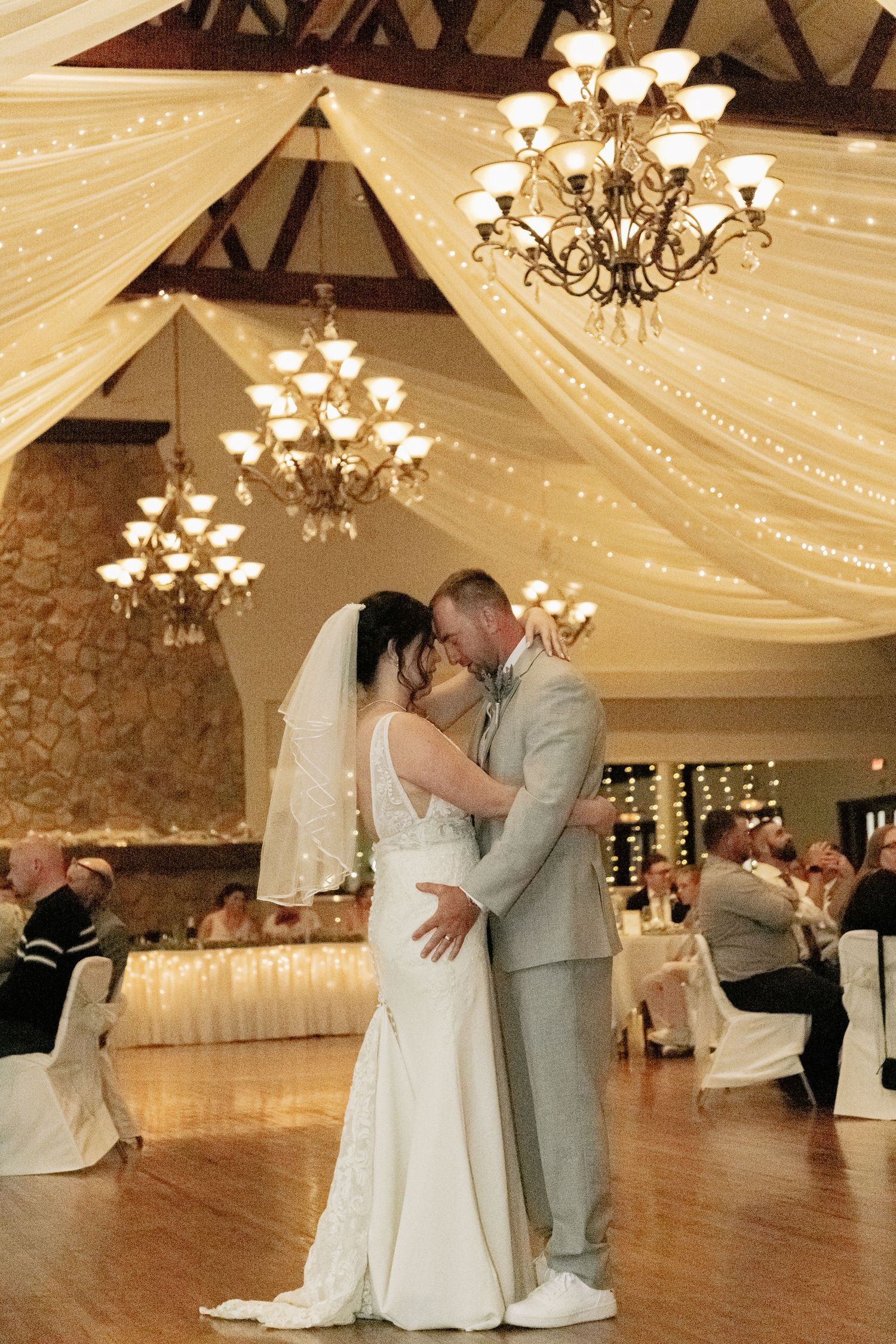 Cleveland, Ohio Wedding, Springvale Ballroom. Adeva Rae Photography