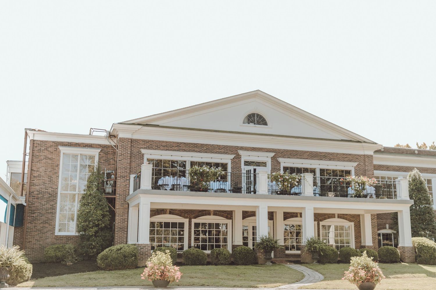 The Louisville Boat Club Wedding, Louisville, Kentucky - Adeva Rae Photography