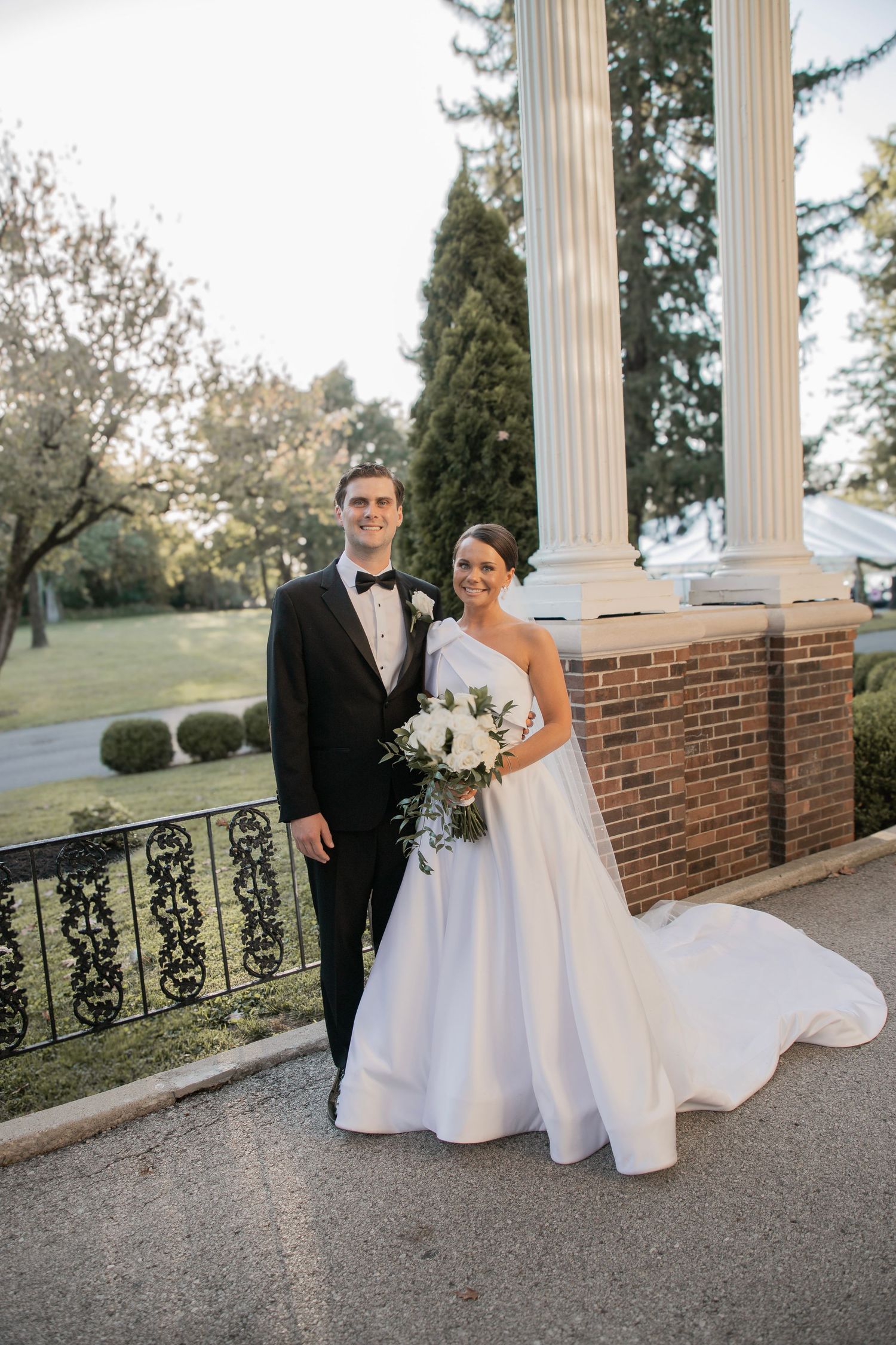 The Louisville Boat Club Wedding, Louisville, Kentucky - Adeva Rae Photography