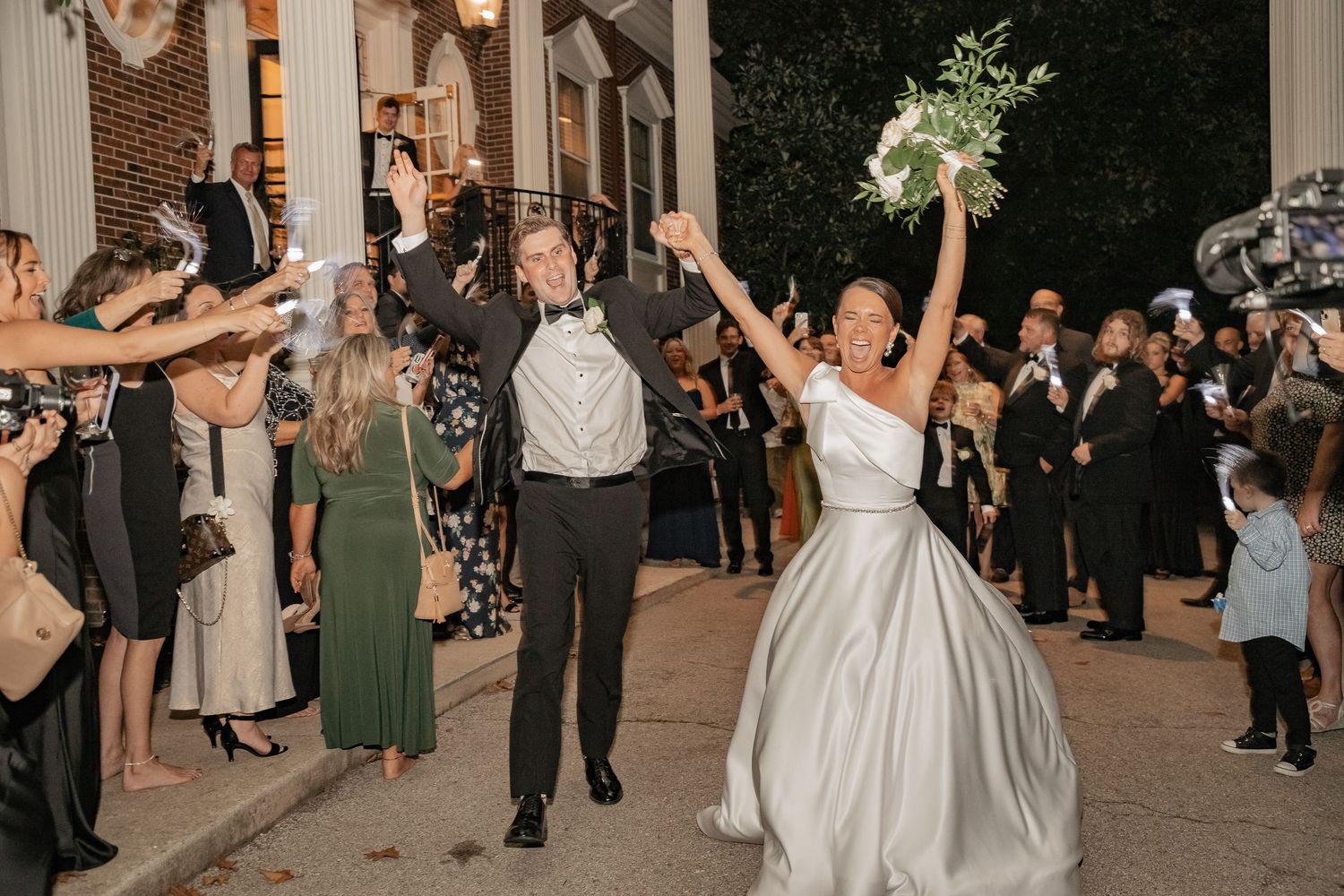 The Louisville Boat Club Wedding, Louisville, Kentucky - Adeva Rae Photography