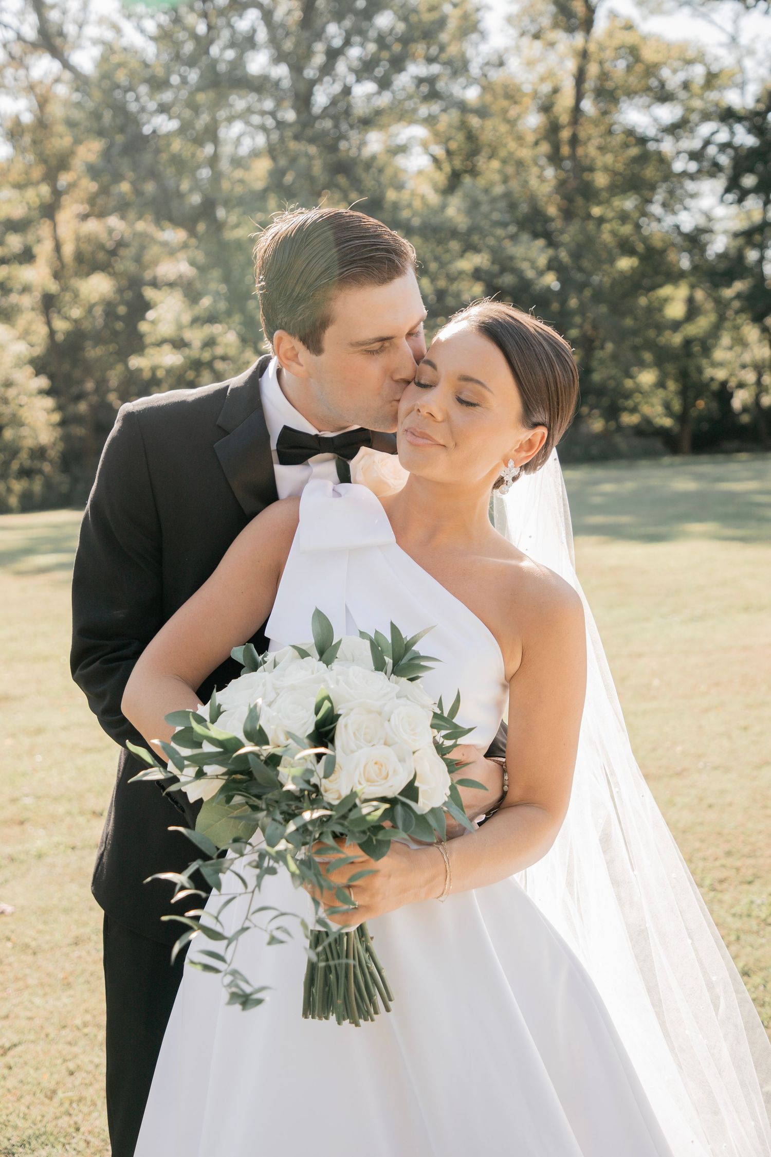 The Louisville Boat Club Wedding, Louisville, Kentucky - Adeva Rae Photography