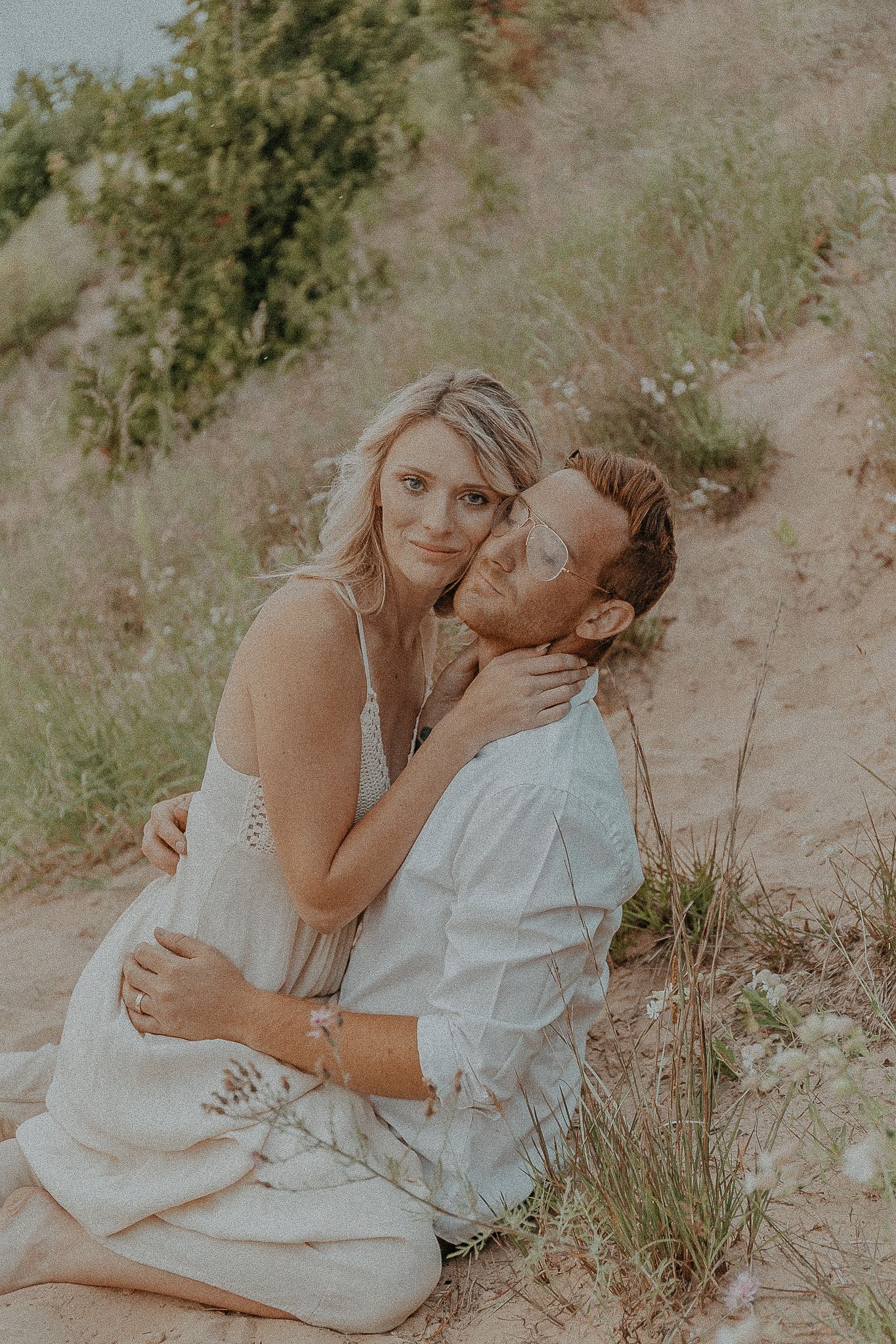 Empire Bluff Trail Engagement Session / Adeva Rae Photography / Ohio Wedding Photographer