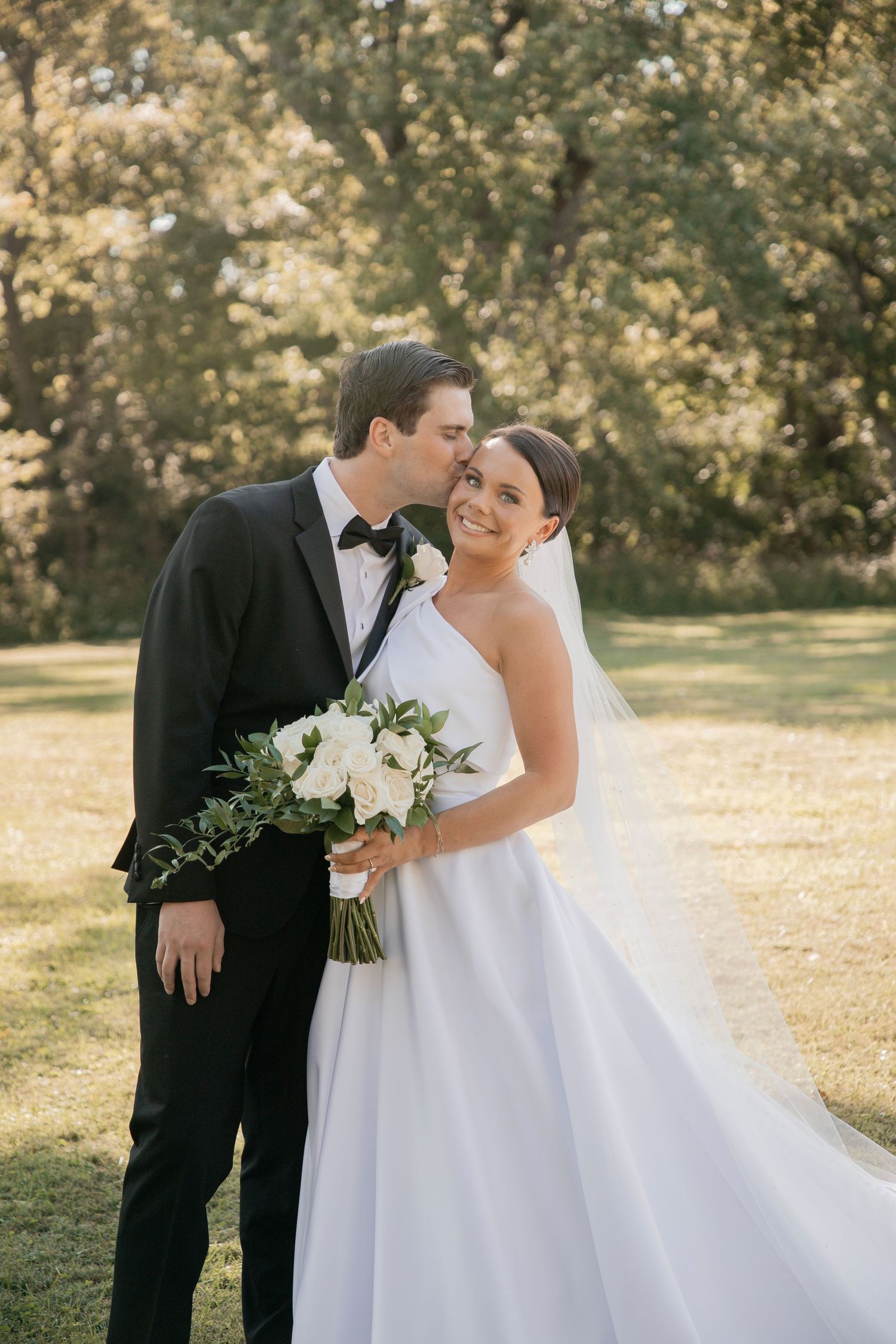 The Louisville Boat Club Wedding, Louisville, Kentucky - Adeva Rae Photography
