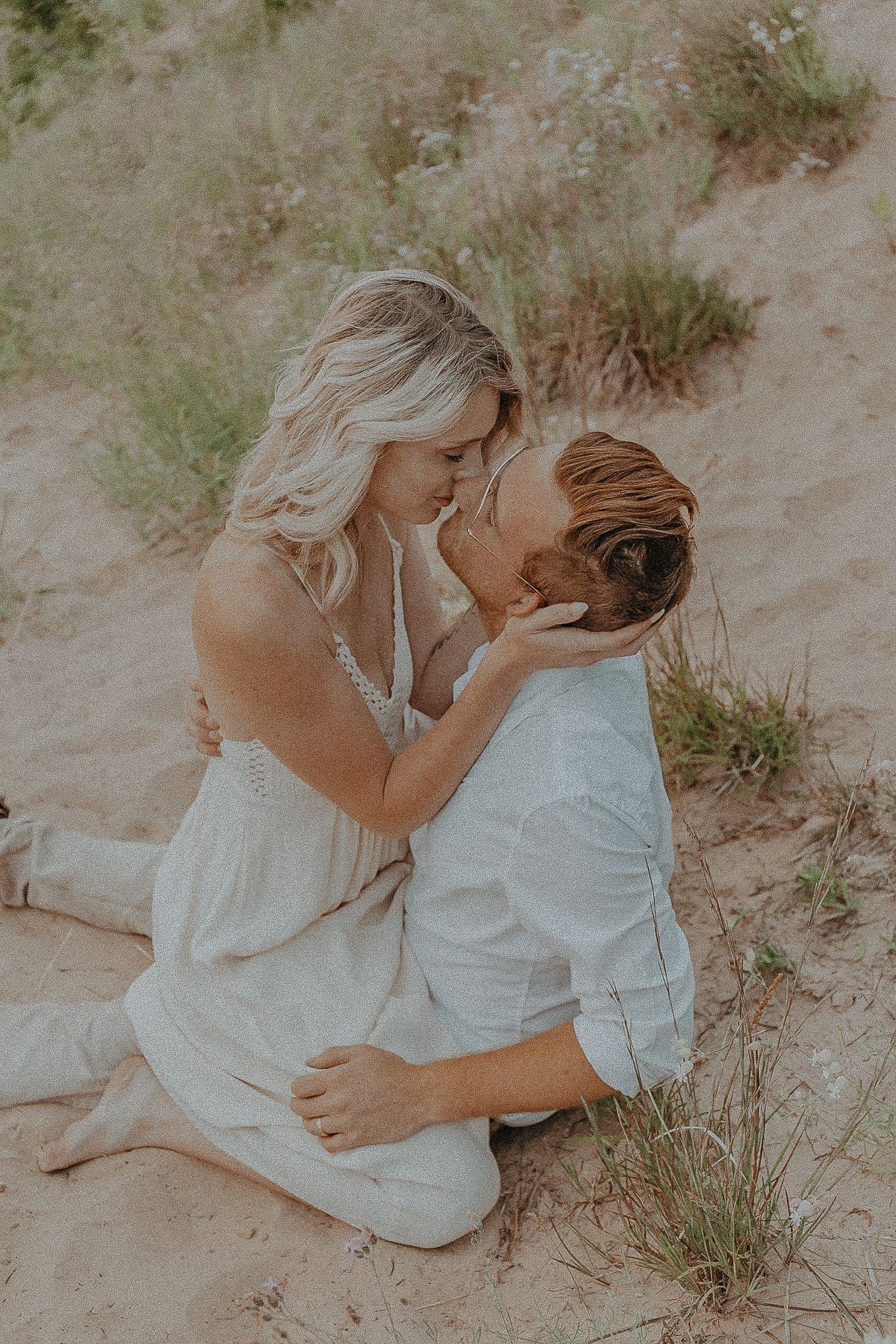 Empire Bluff Trail Engagement Session / Adeva Rae Photography / Ohio Wedding Photographer
