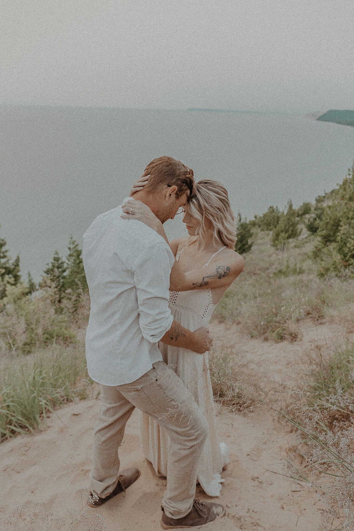 Empire Bluff Trail Engagement Session / Adeva Rae Photography / Ohio Wedding Photographer