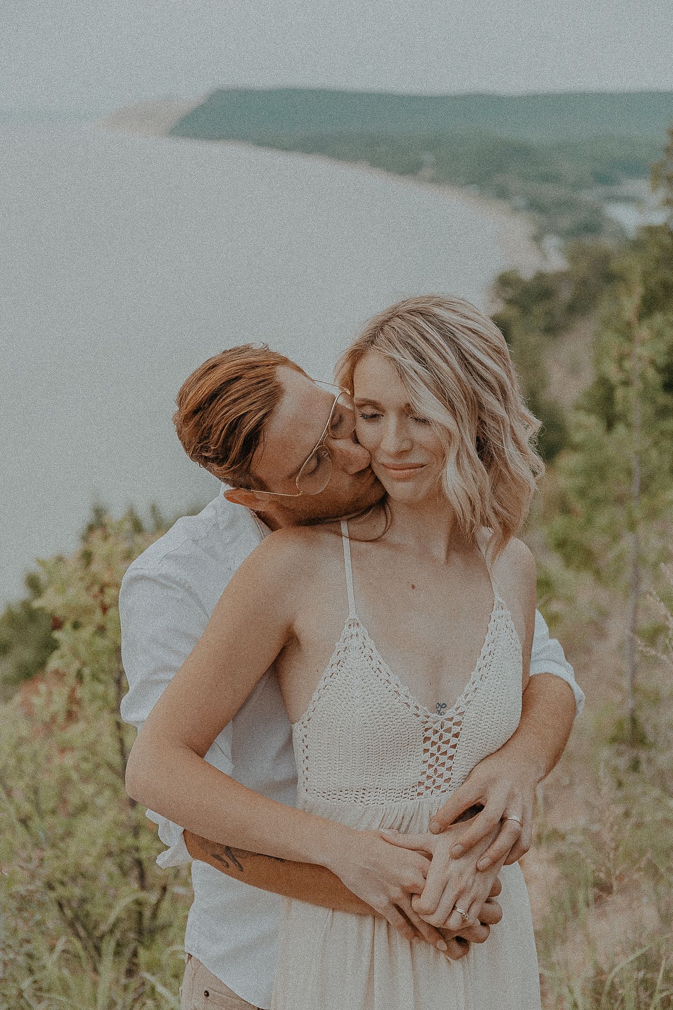 Empire Bluff Trail Engagement Session / Adeva Rae Photography / Ohio Wedding Photographer