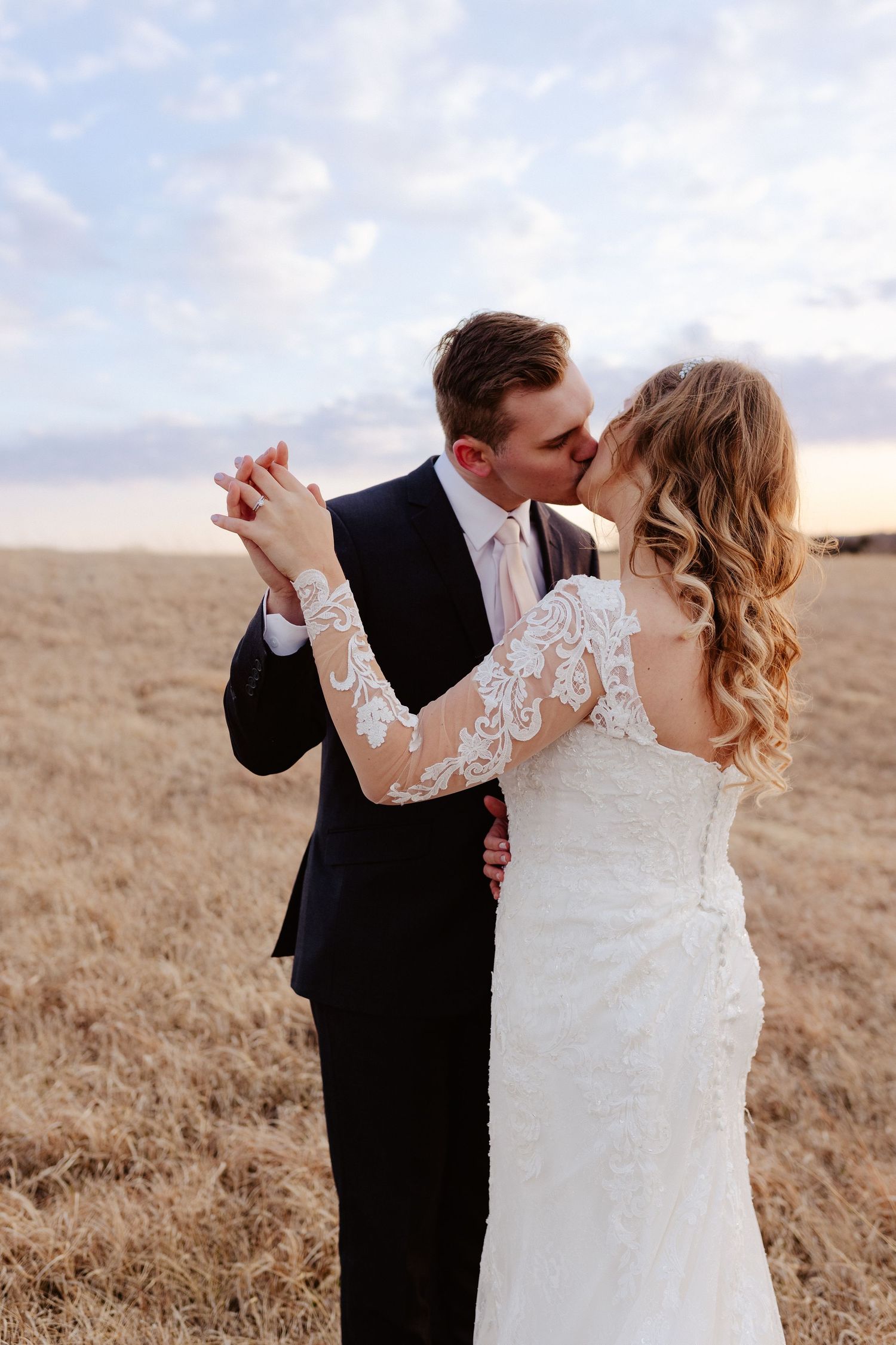 sunset wedding photos in lincoln nebraska