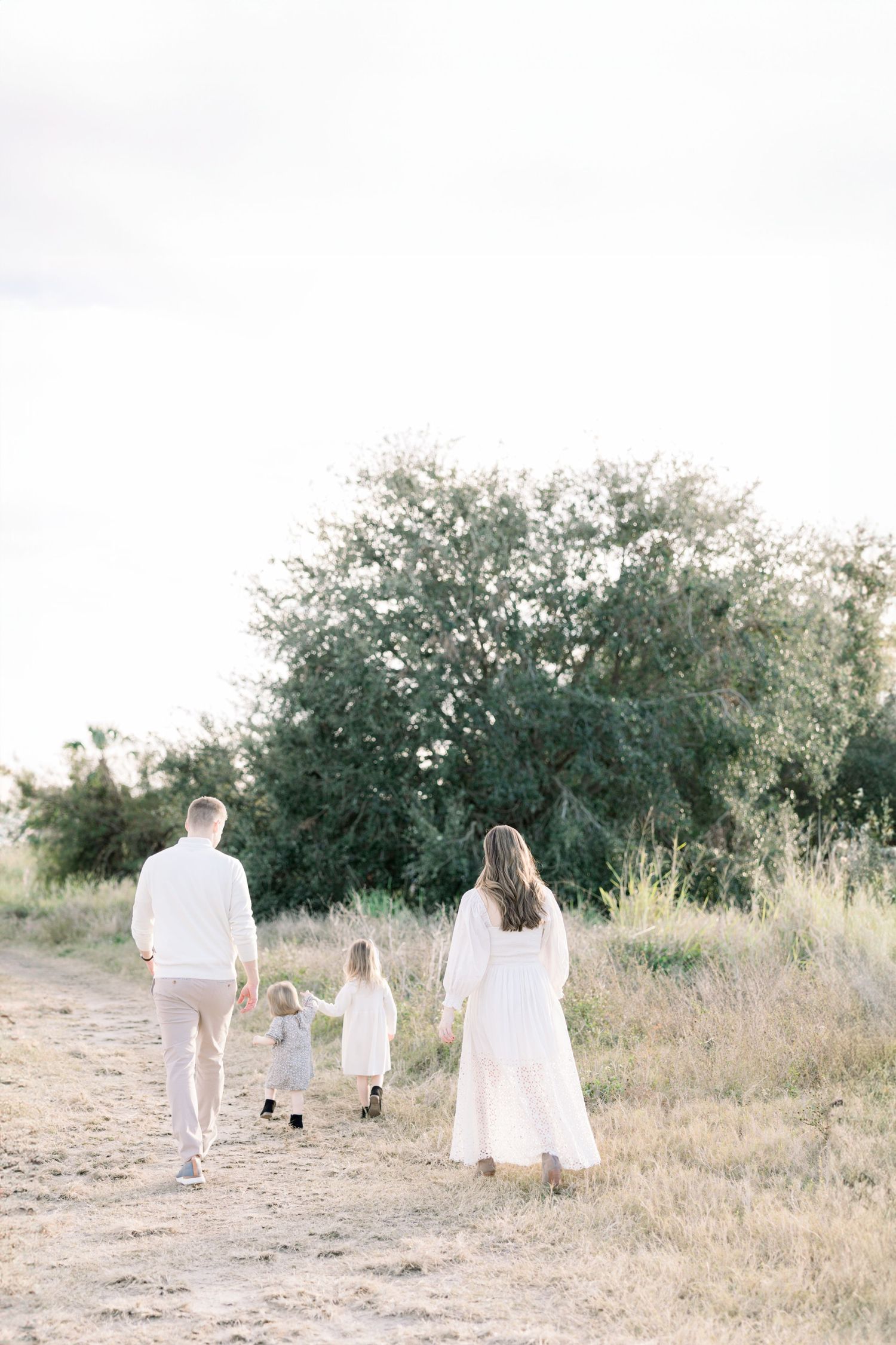 Tampa Family Photographer Tampa Newborn Photographer Tampa Maternity Photographer Heather Walker Photography Outdoor Florida family session
