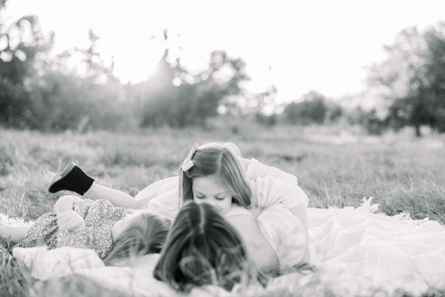 Tampa Family Photographer Tampa Newborn Photographer Tampa Maternity Photographer Heather Walker Photography Outdoor Florida family session