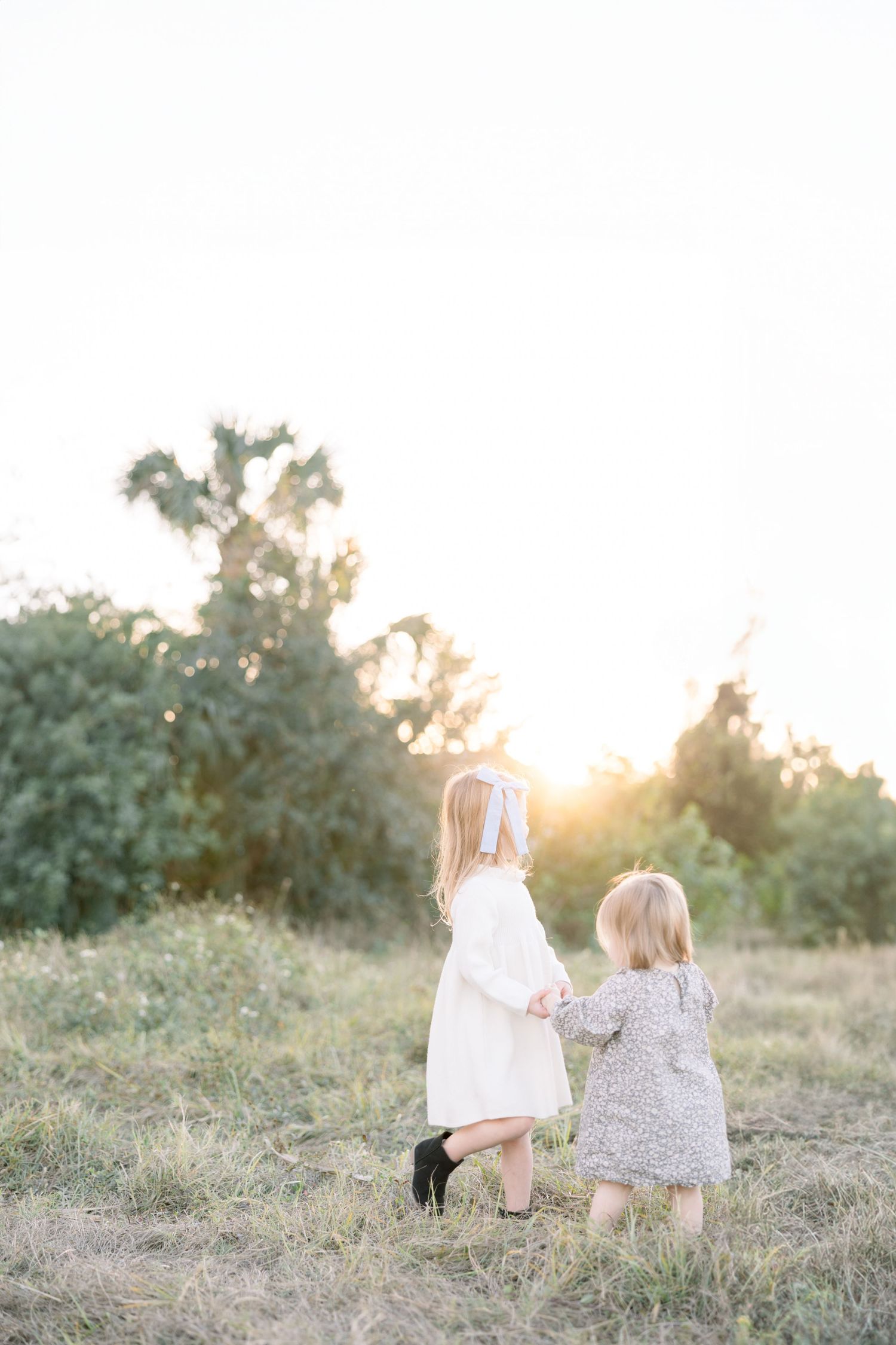 Tampa Family Photographer Tampa Newborn Photographer Tampa Maternity Photographer Heather Walker Photography Outdoor Florida family session