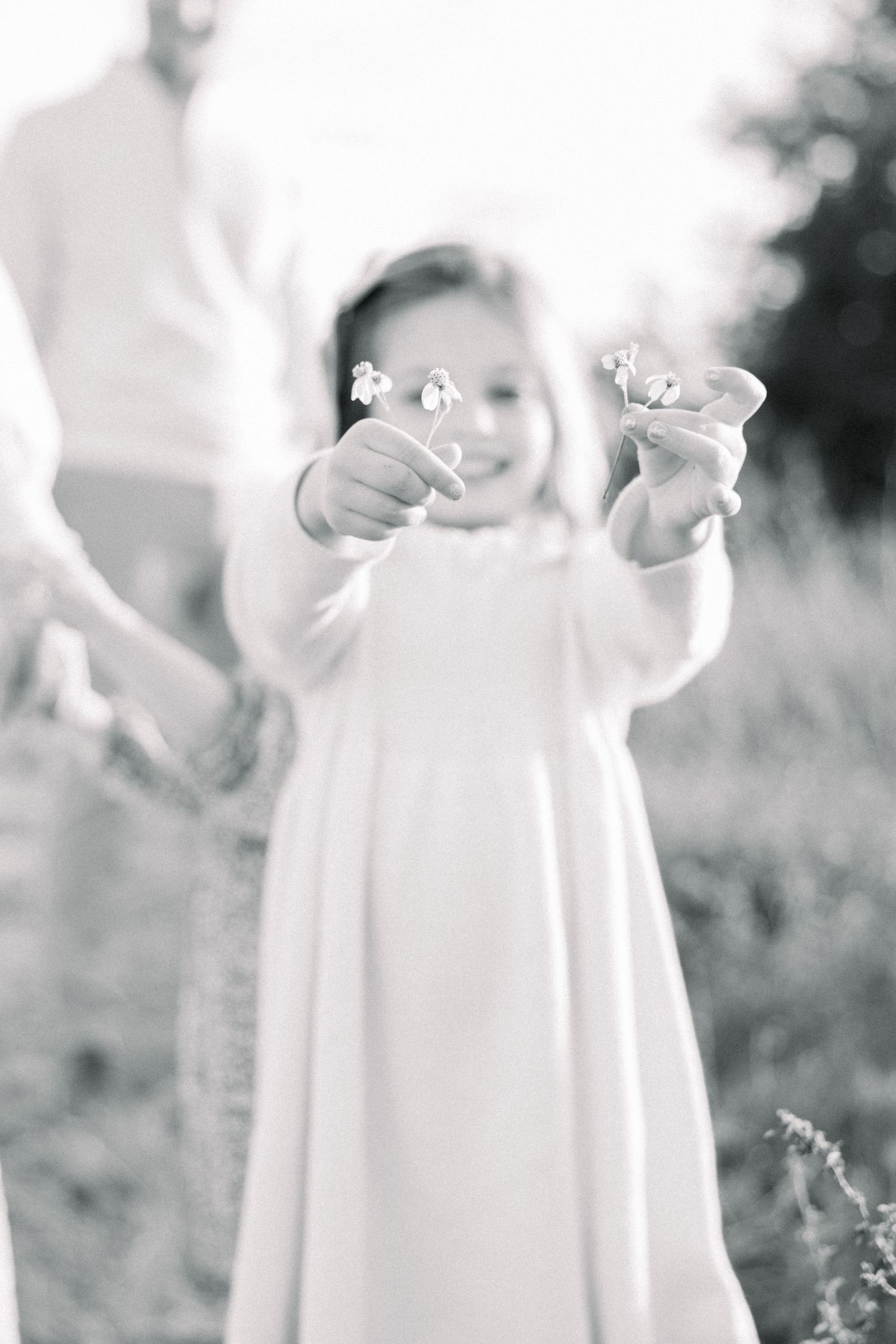 Tampa Family Photographer Tampa Newborn Photographer Tampa Maternity Photographer Heather Walker Photography Outdoor Florida family session