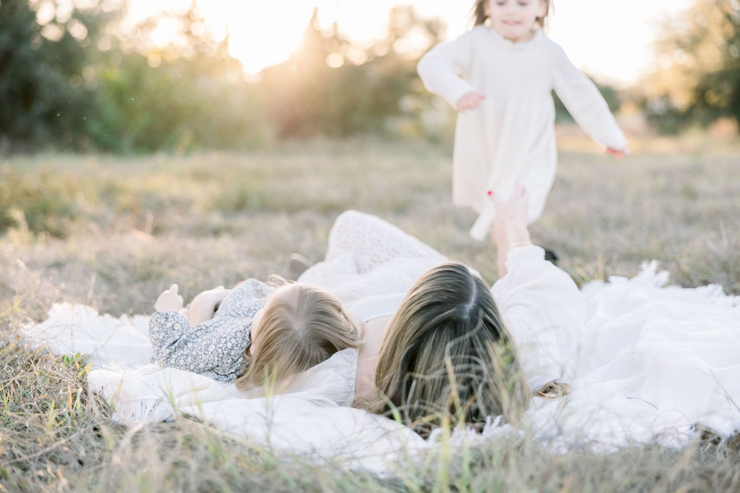 Tampa Family Photographer Tampa Newborn Photographer Tampa Maternity Photographer Heather Walker Photography Outdoor Florida family session