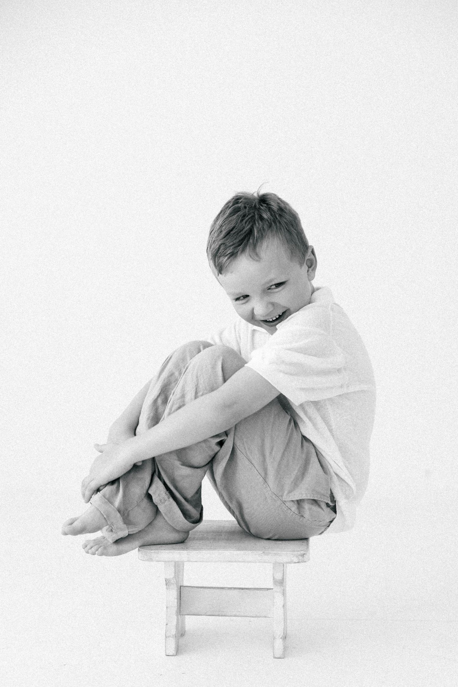 Tampa Family Photographer Tampa Newborn Photographer Tampa Maternity Photographer Heather Walker Photography Natural Light Studio childhood