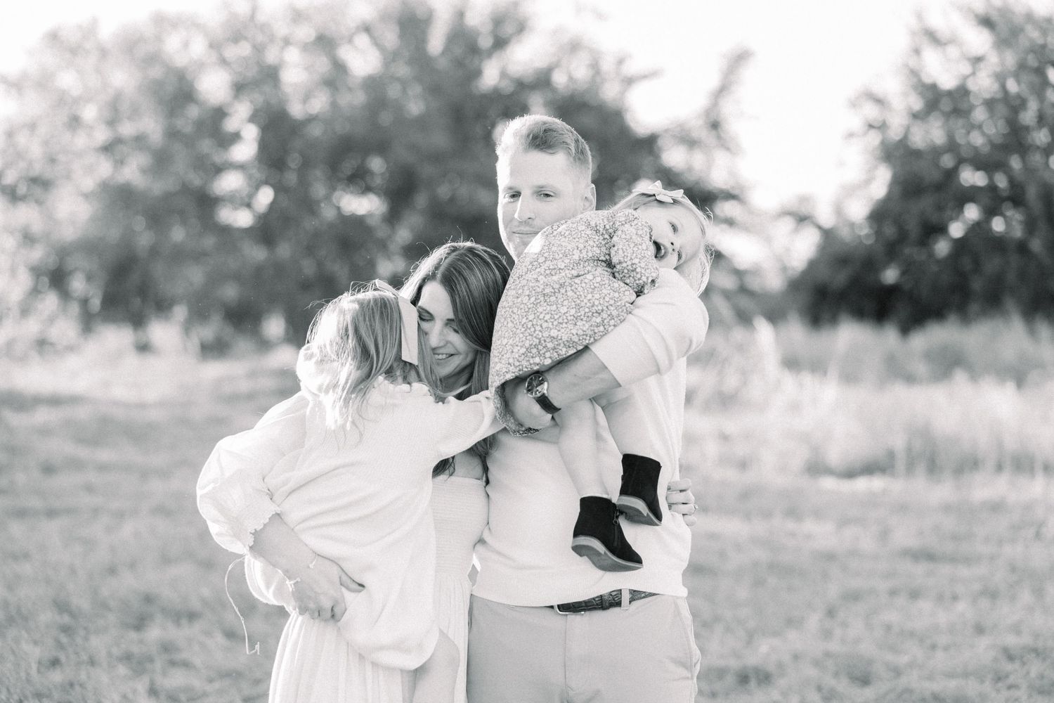 Tampa Family Photographer Tampa Newborn Photographer Tampa Maternity Photographer Heather Walker Photography Outdoor Florida family session