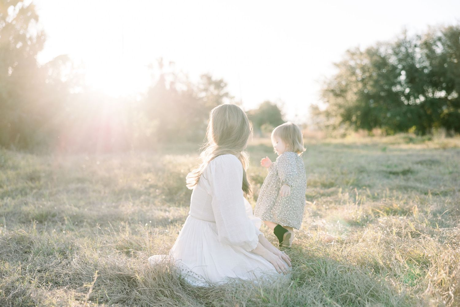 Tampa Family Photographer Tampa Newborn Photographer Tampa Maternity Photographer Heather Walker Photography Outdoor Florida family session