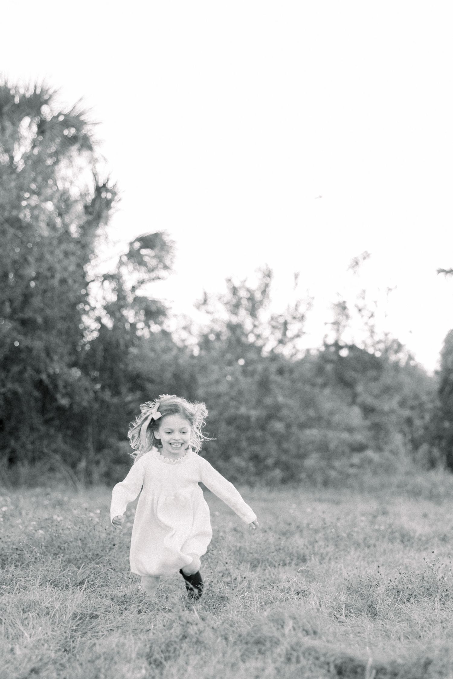 Tampa Family Photographer Tampa Newborn Photographer Tampa Maternity Photographer Heather Walker Photography Outdoor Florida family session