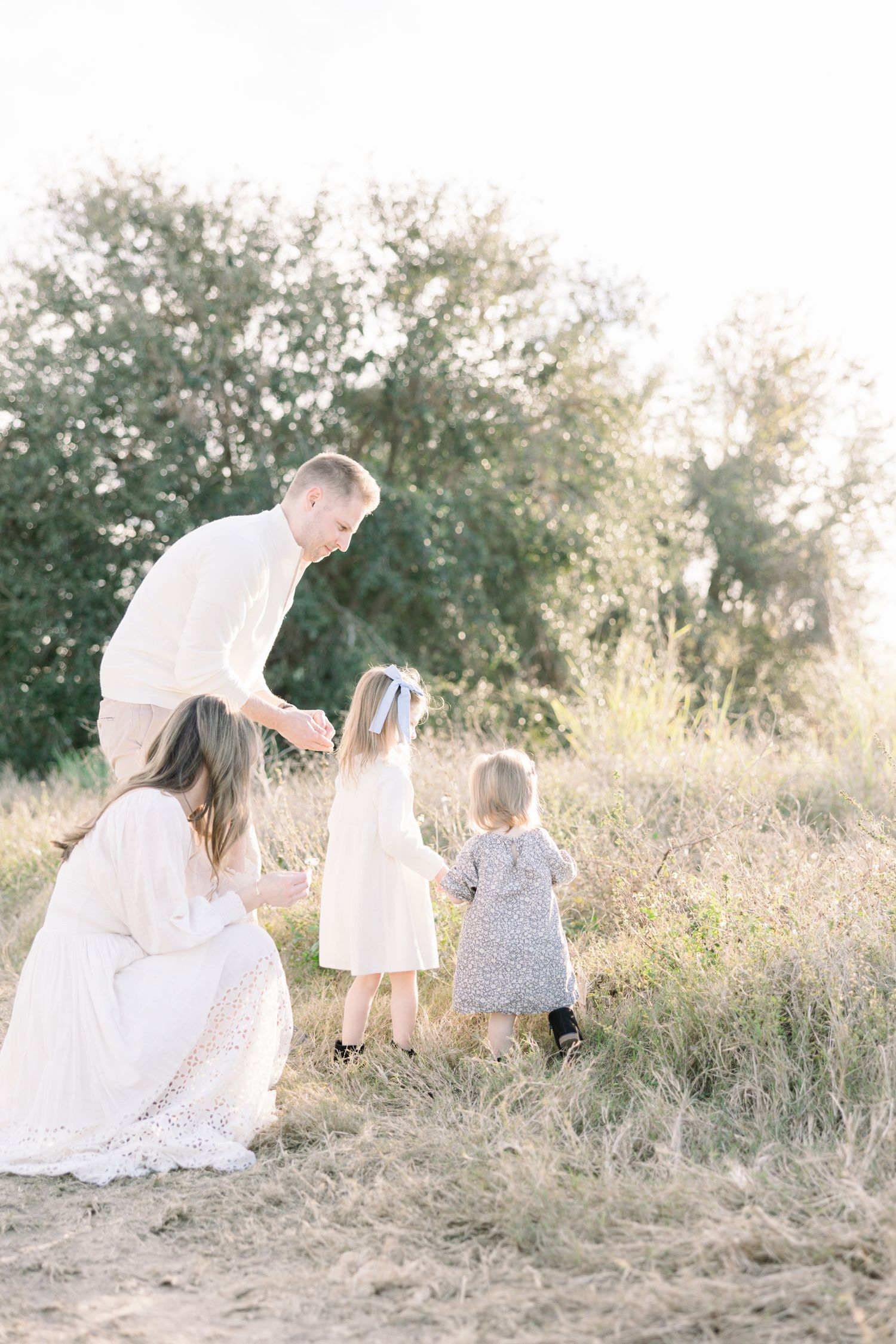 Tampa Family Photographer Tampa Newborn Photographer Tampa Maternity Photographer Heather Walker Photography Outdoor Florida family session