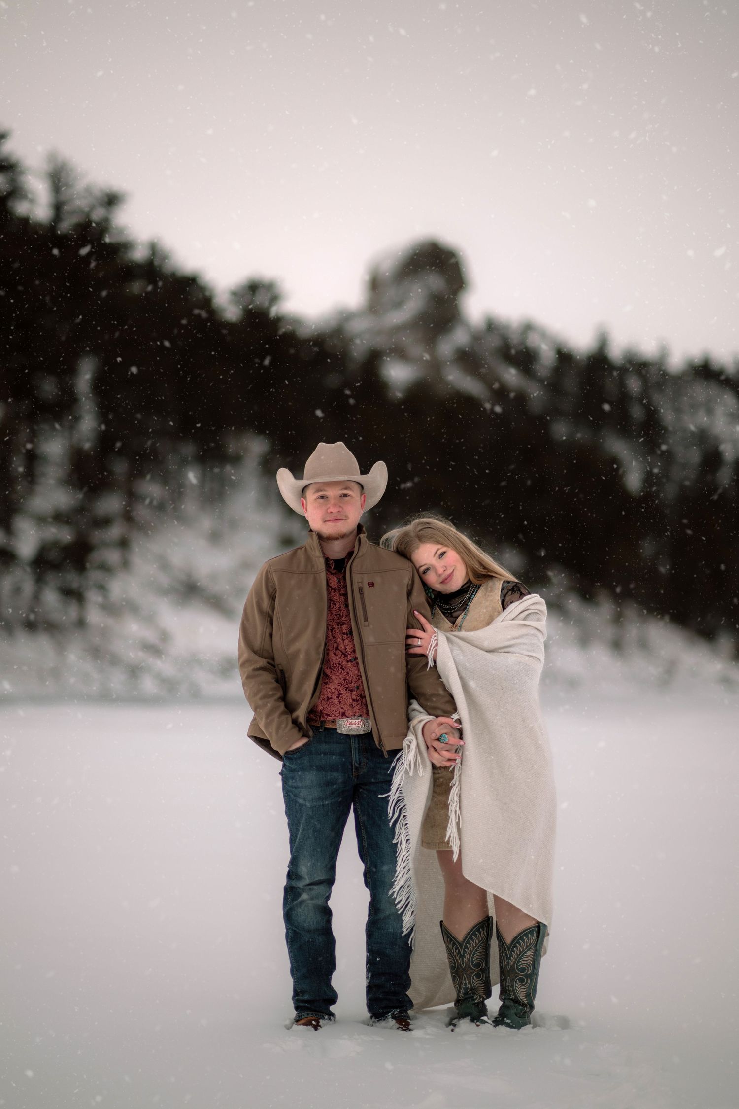 Story-driven wedding and elopement photography in Jackson Hole and beyond. Pine & Palm captures real moments, wild landscapes, and the love