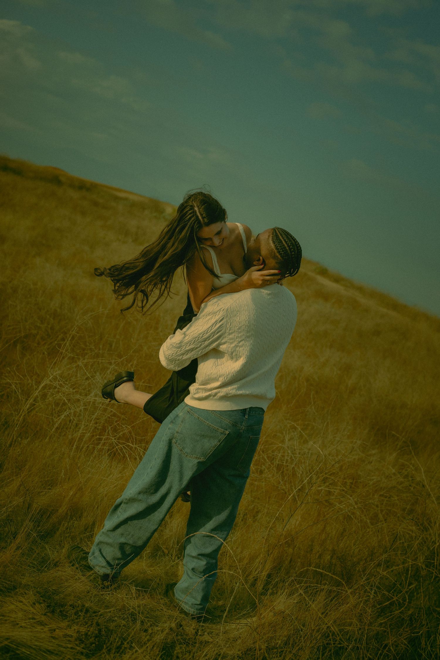 Couple photography session with a nostalgic and romantic picnic set up near Anaheim California