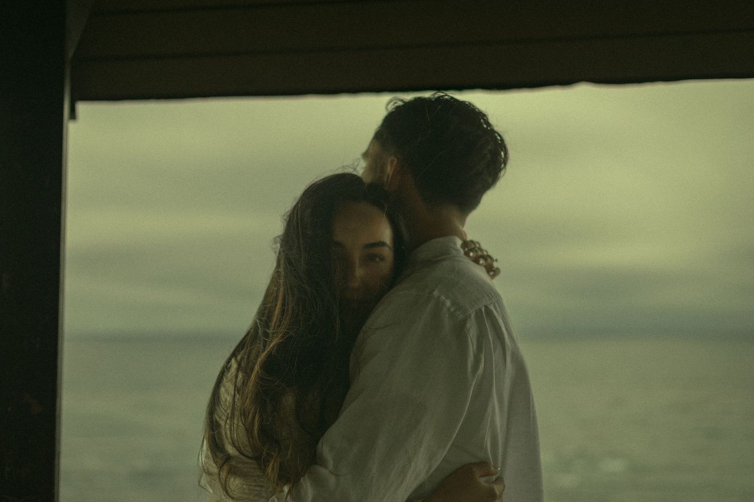 Dramatic and cinematic couple photoshoot near Laguna Beach.