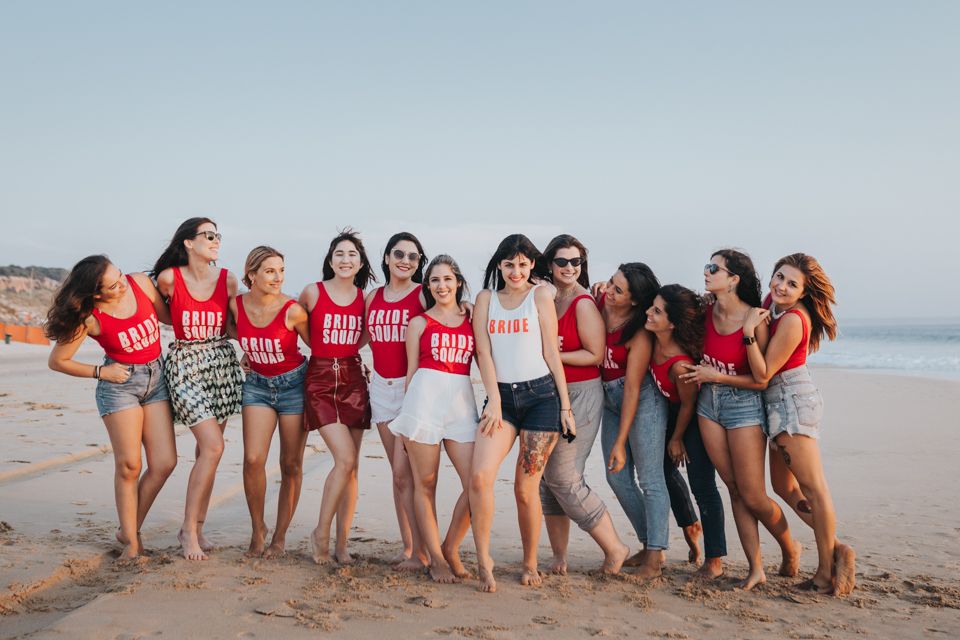Wandersoul Stories Bachelorette Party Photos - bride with friends at the beach
