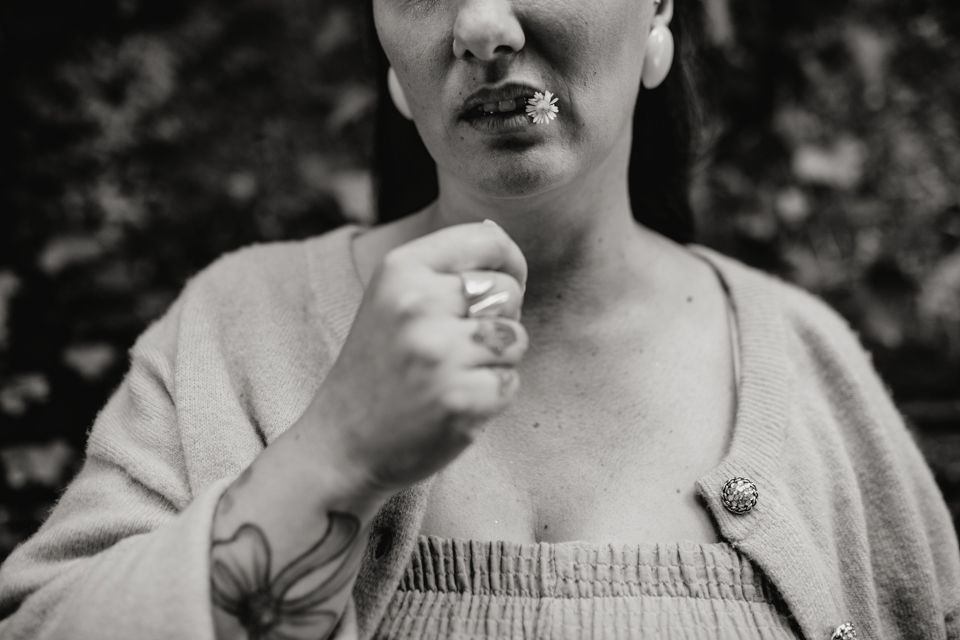Wandersoul Stories Bachelorette Party Photos - bride with friends black and white flowers