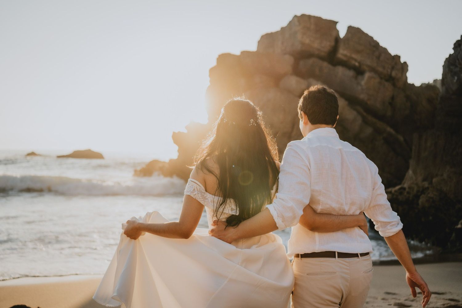 Wandersoul Stories Elopements and Destination Weddings Portugal - Wedding at the beach with sunset