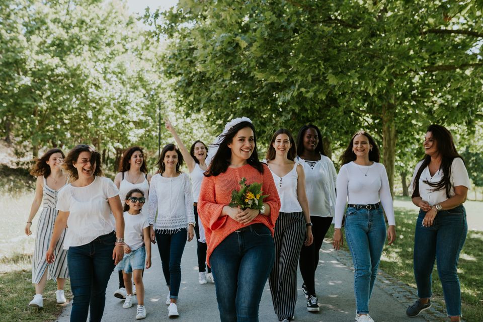 Wandersoul Stories Bachelorette Party Photos - bride with friends walking