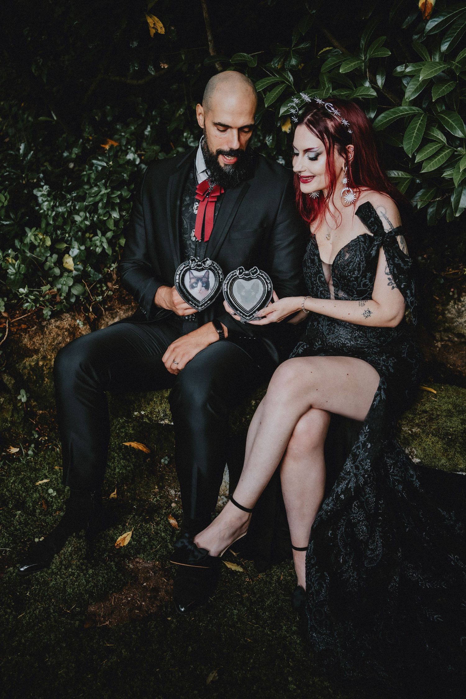 Wandersoul Stories Elopements and Destination Weddings Portugal - Couple with cat photos
