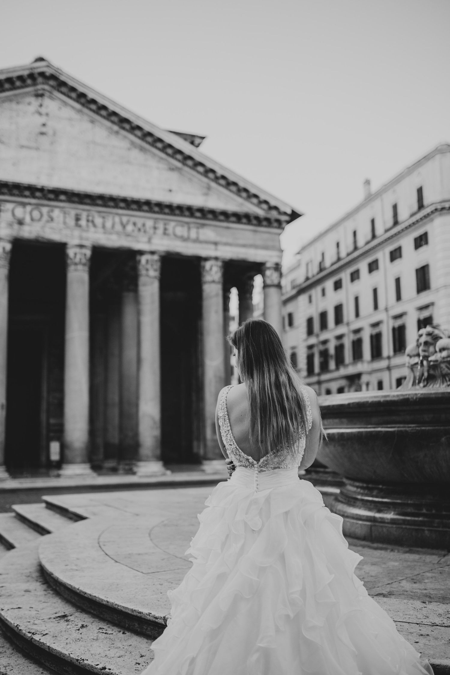 Wandersoul Stories Elopements and Destination Weddings Portugal - Wedding in Rome - bride in black and white
