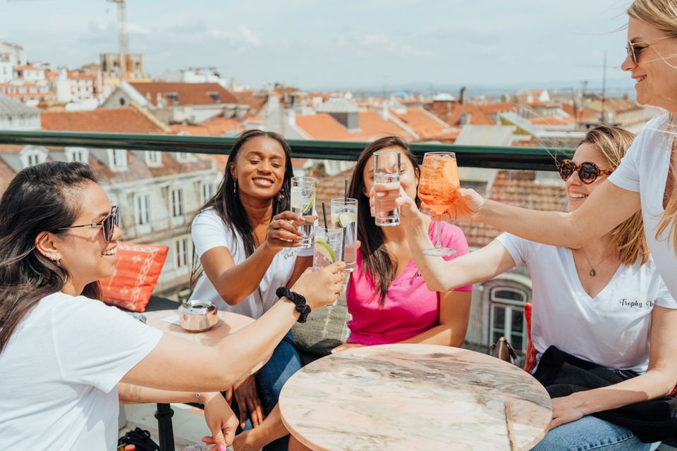 Wandersoul Stories Bachelorette Party Photos - bride with friends in lisbon celebrating