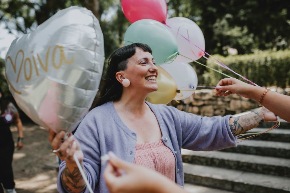 Wandersoul Stories Bachelorette Party Photos - bride with balloon