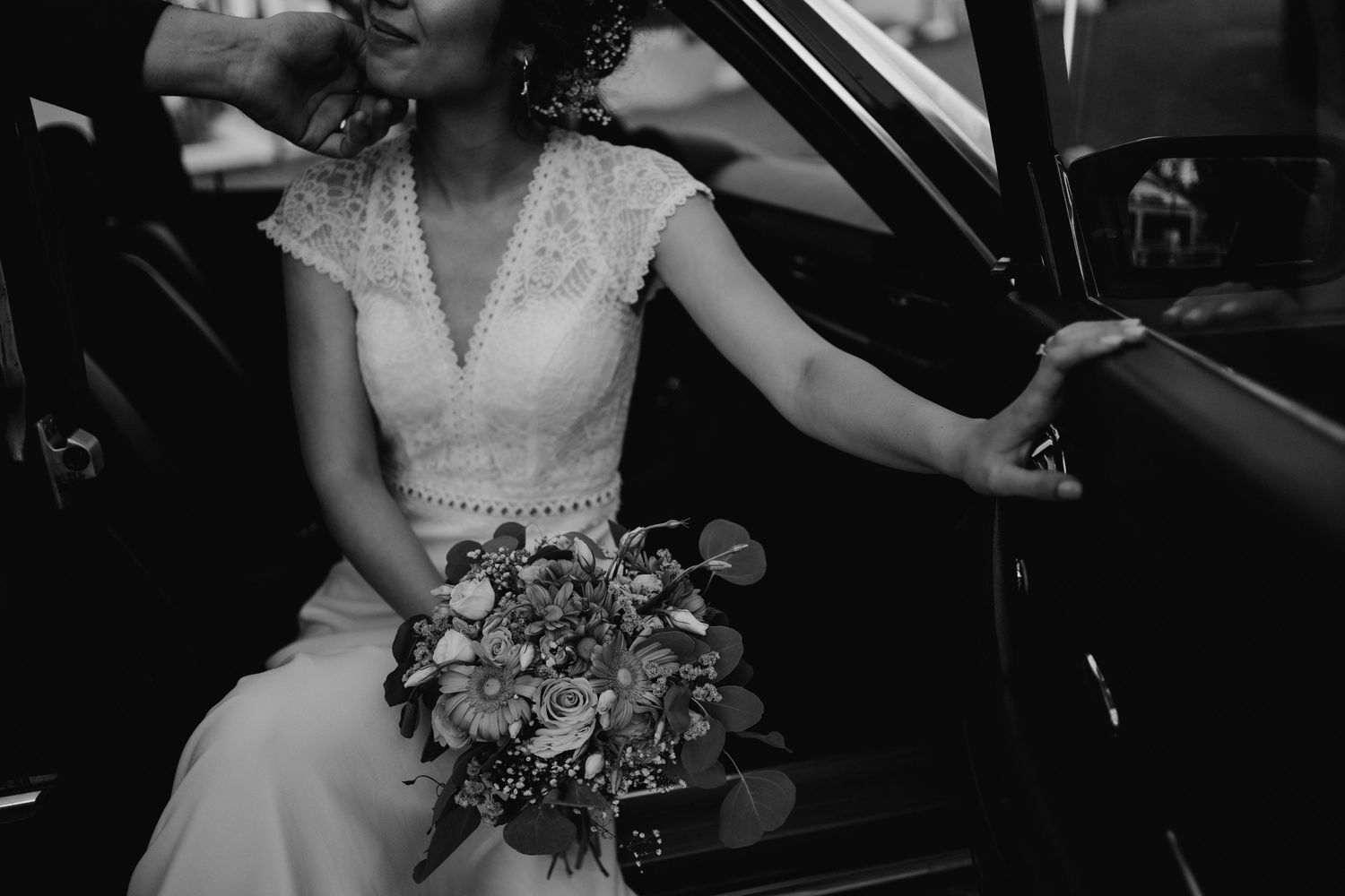 Wandersoul Stories Wedding Photographer in Portugal - photographer wedding black and white