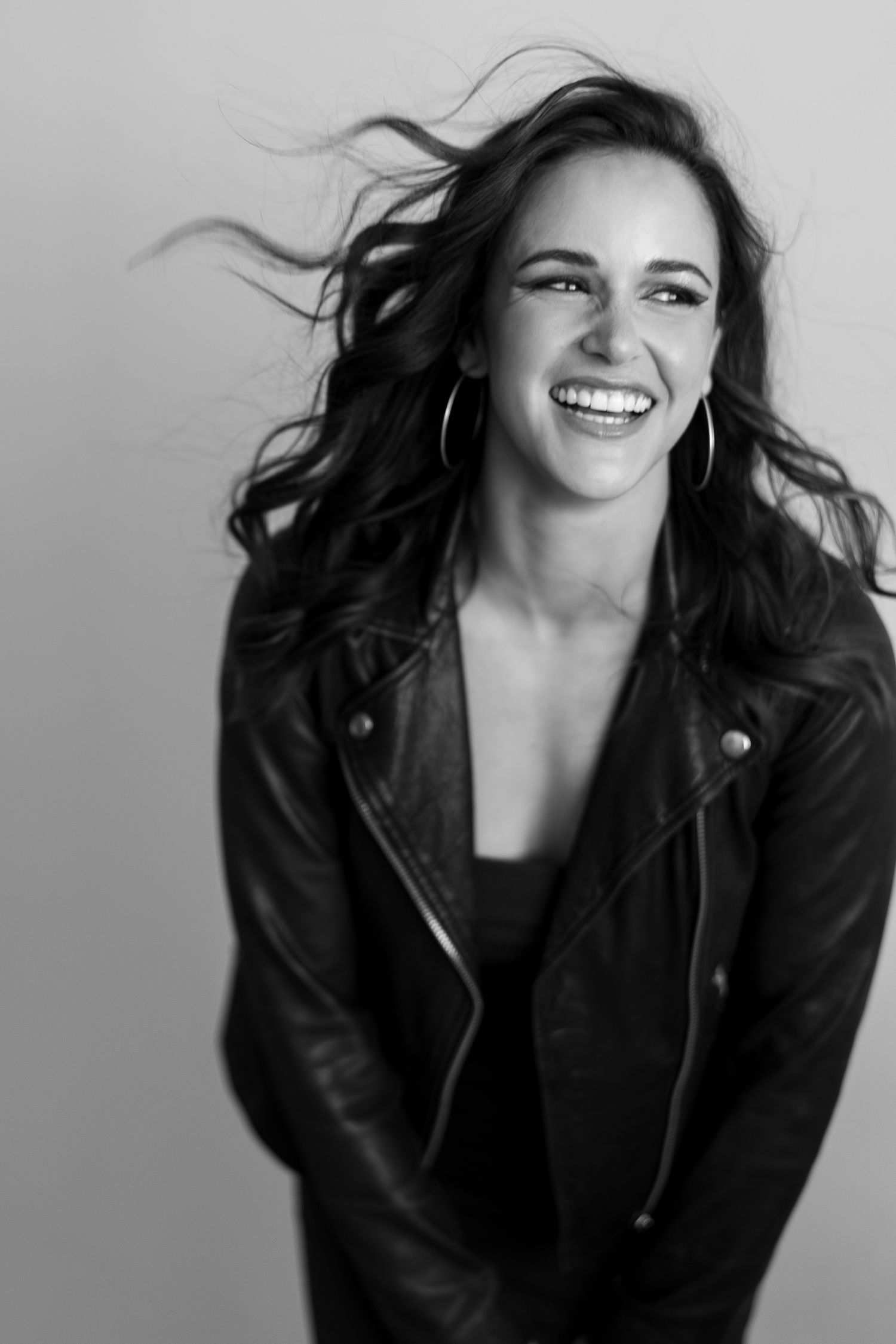 Melissa Fumero from Brooklyn 99, photographed by Photographer Lindy Lin
