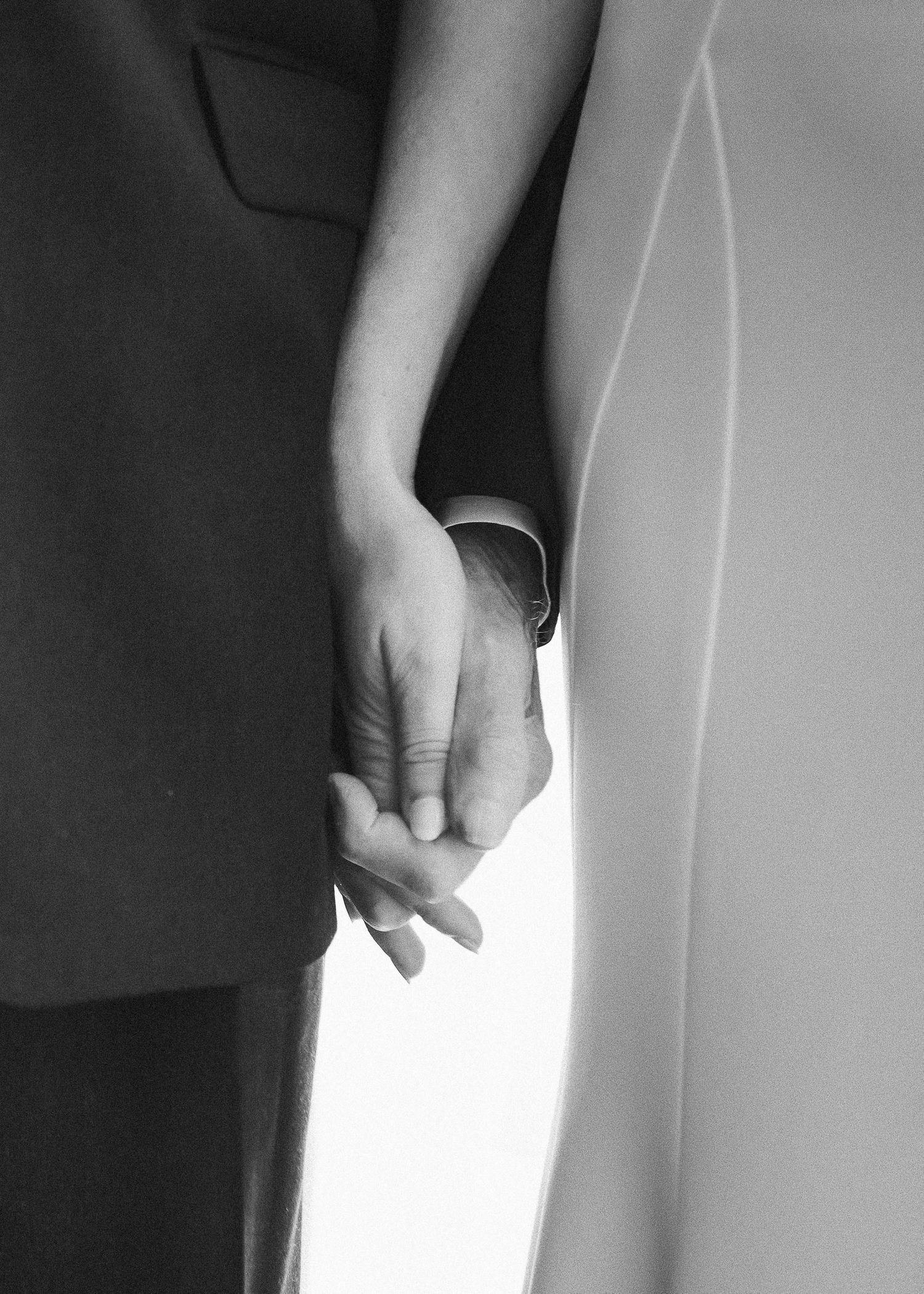 black-white-photo-of-hands-holding