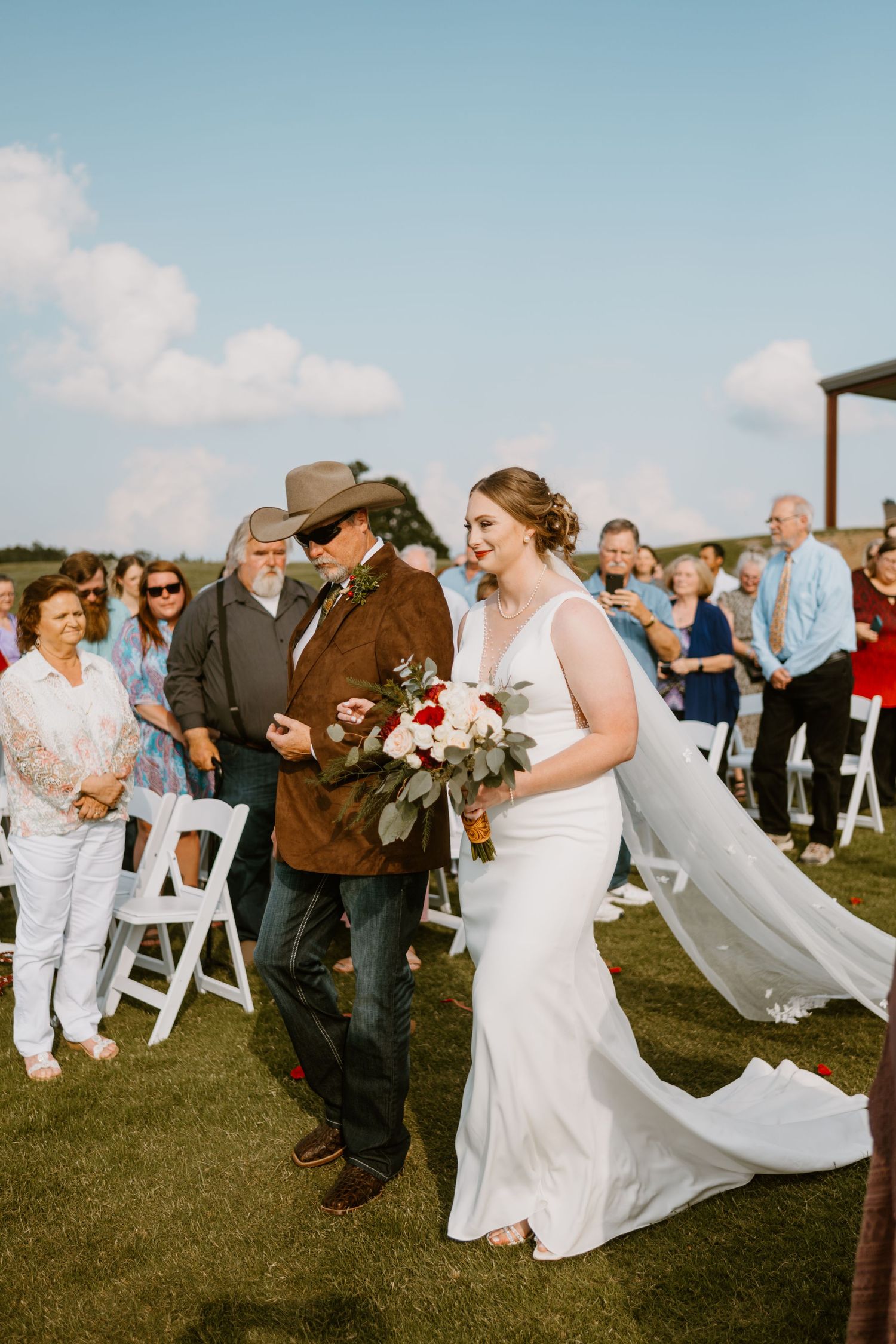 Intimate Wedding at the Barn at Greers Ferry Wedding Venue Near a Lake in Arkansas