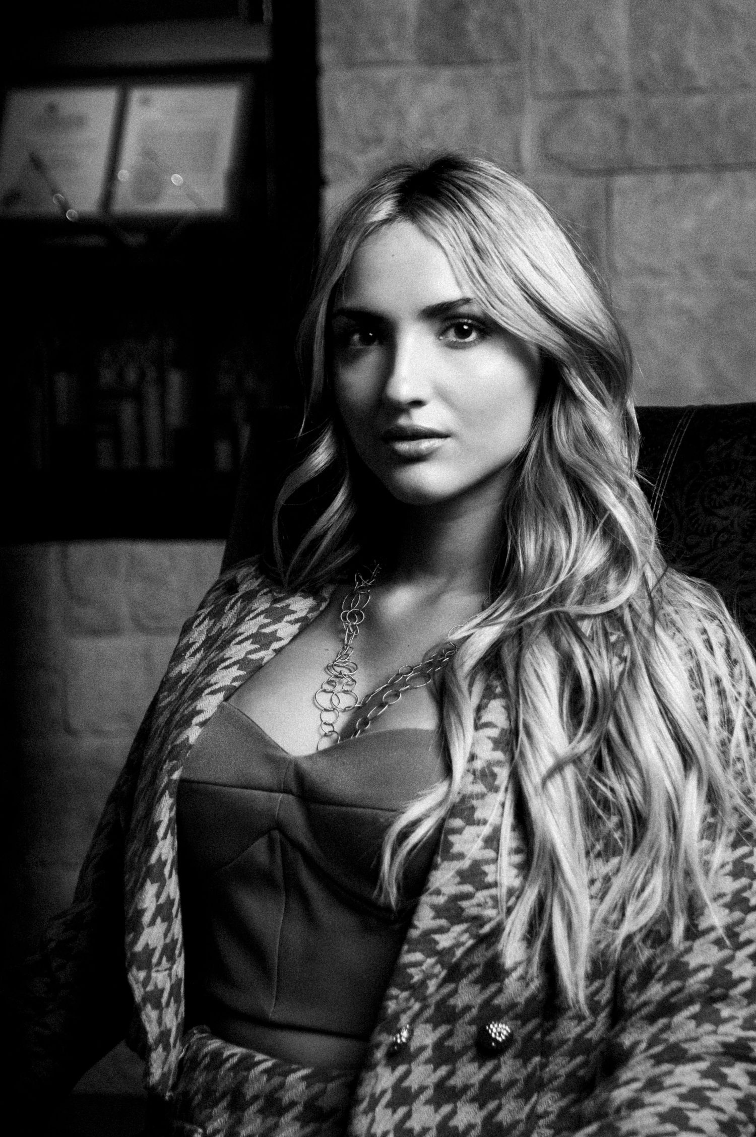 Black & White Fashion portrait shoot with female model and former Miss Teen Texas Bella Harvey in College Station, Texas