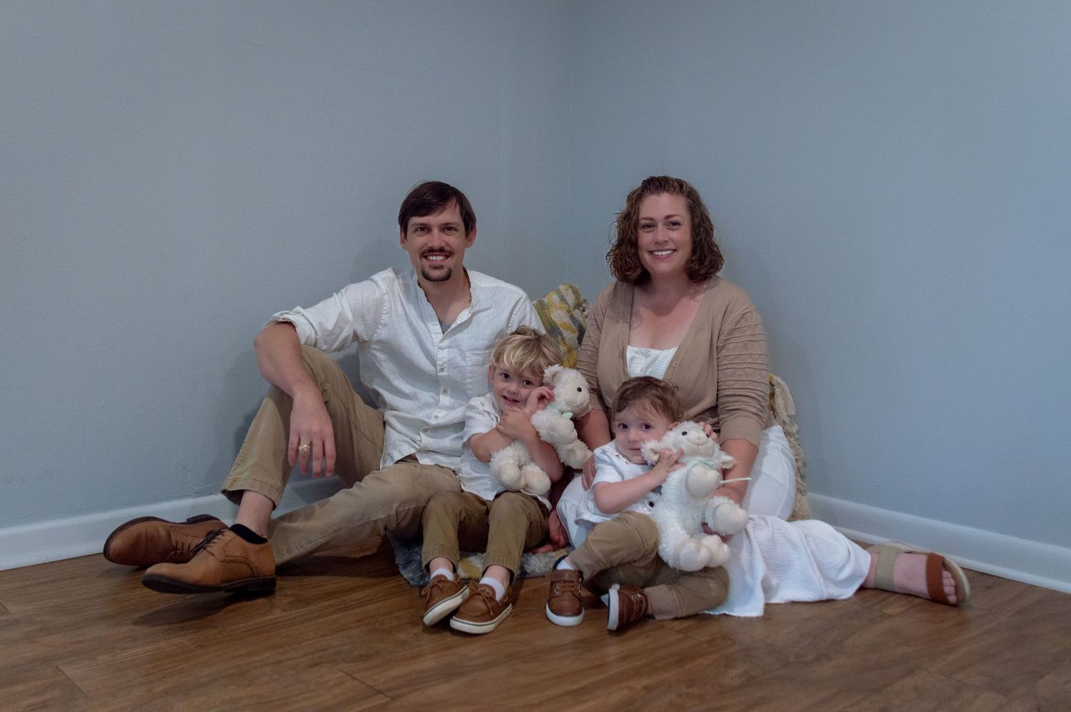 Zack-Morris family photo with wife and two kids