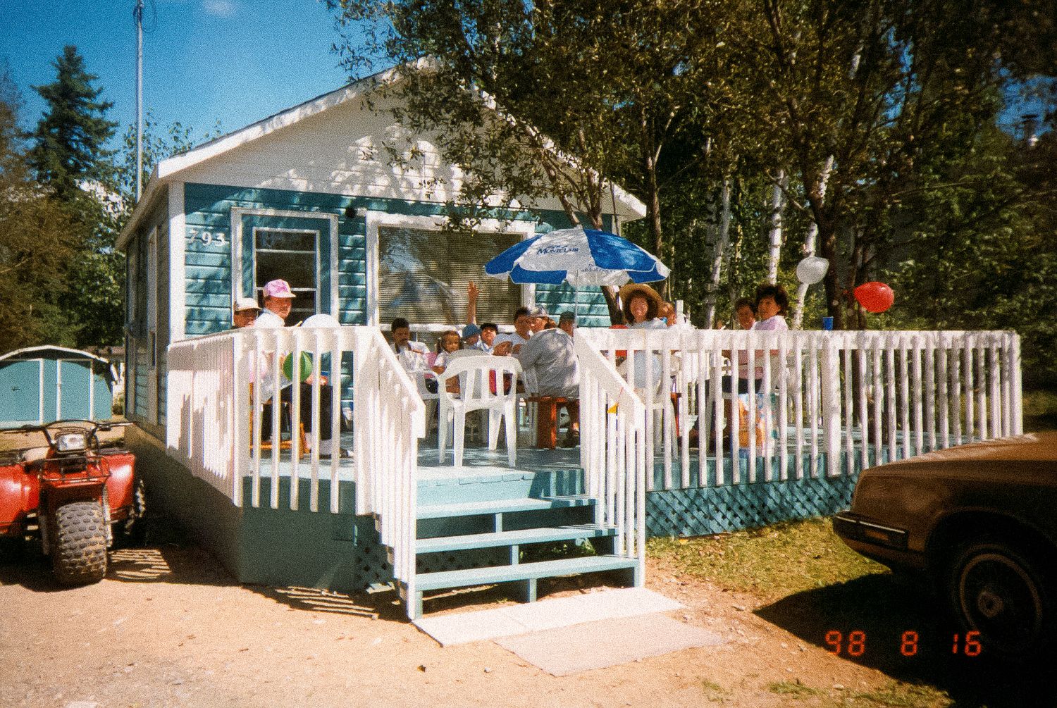 Bribes de vie, l'enfance au chalet