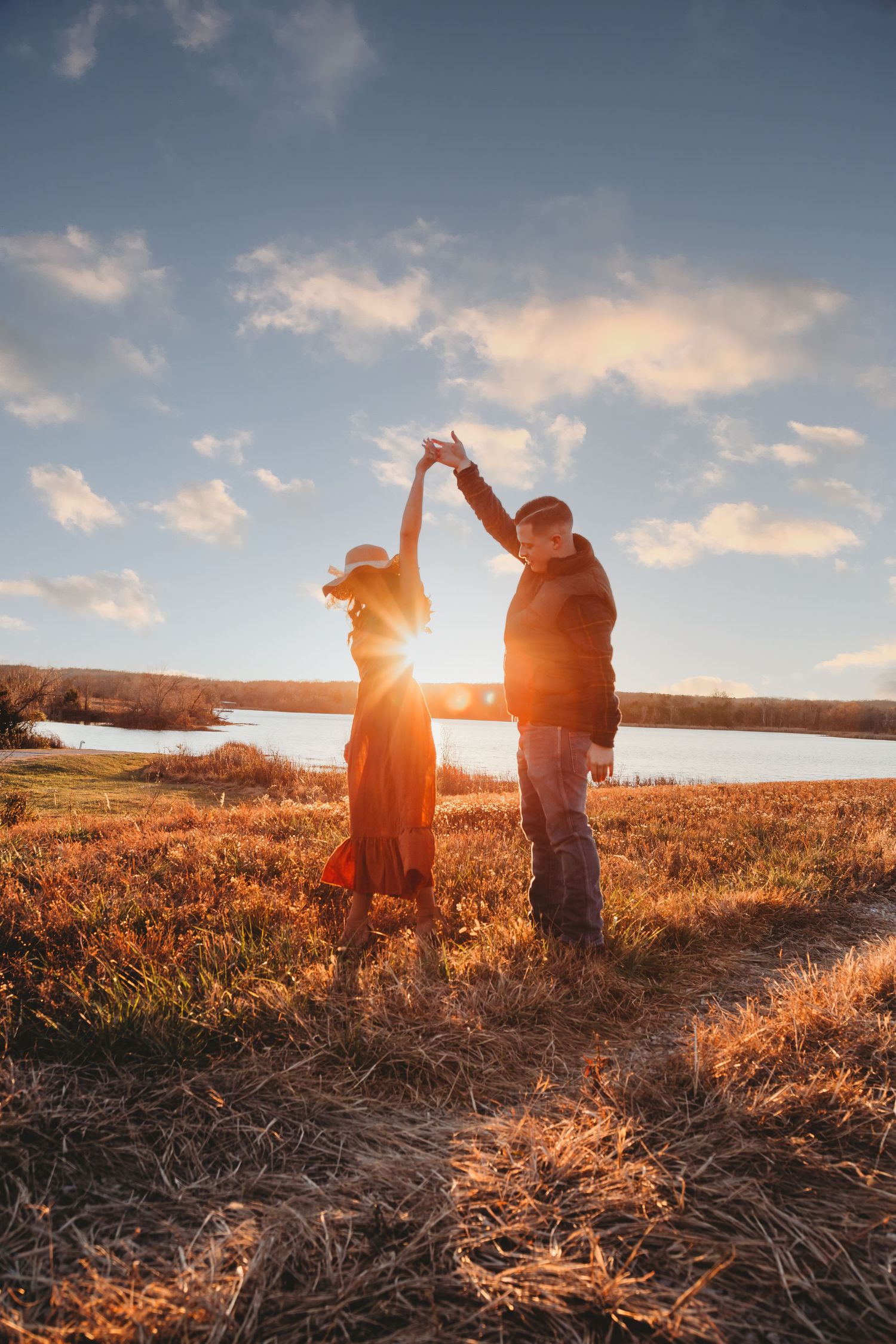 Missouri engagement session lakeside as the sunsets