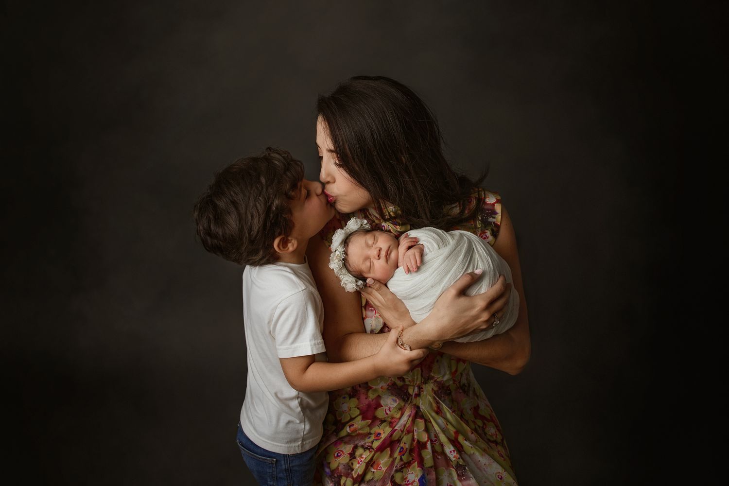 newborn & family photography miami, professional family portraits, newborn photography near me